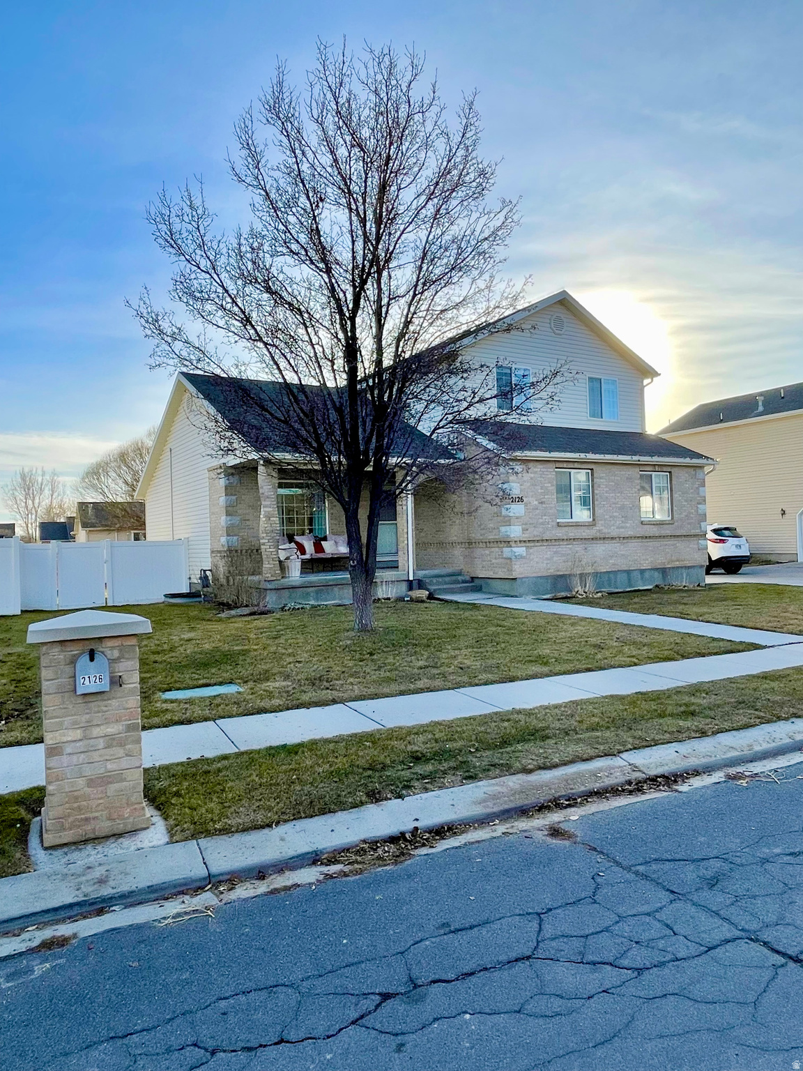 MOUNTAIN VIEW - Residential