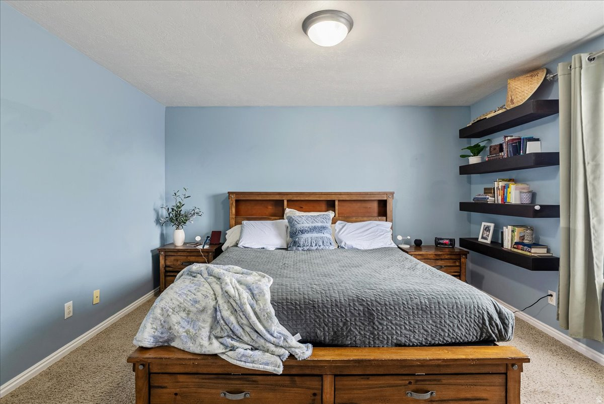 MOUNTAIN VIEW - Residential