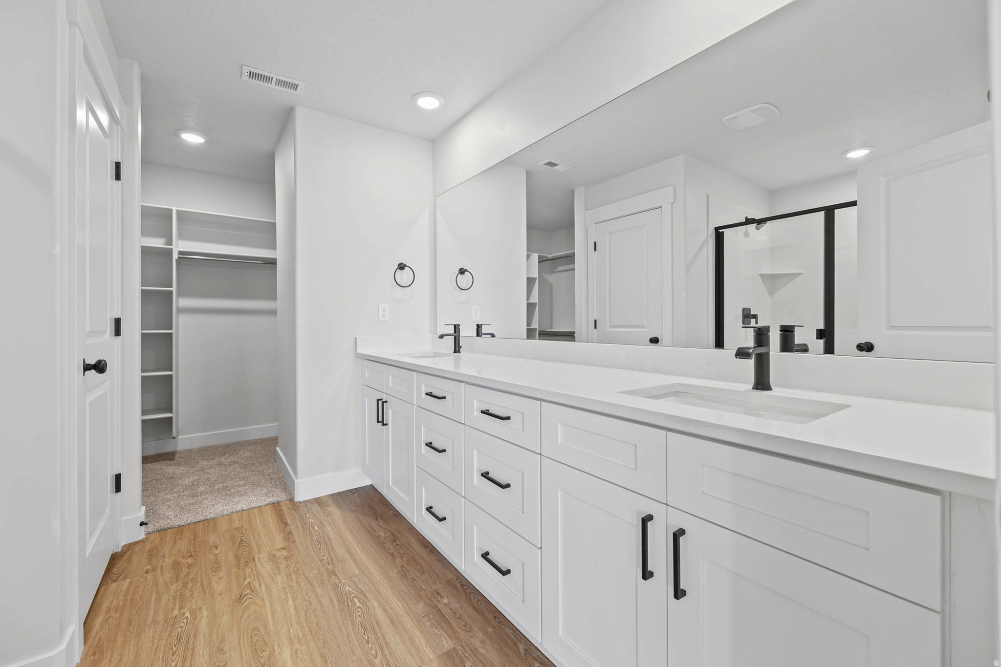 LEXINGTON TOWN HOMES - Residential