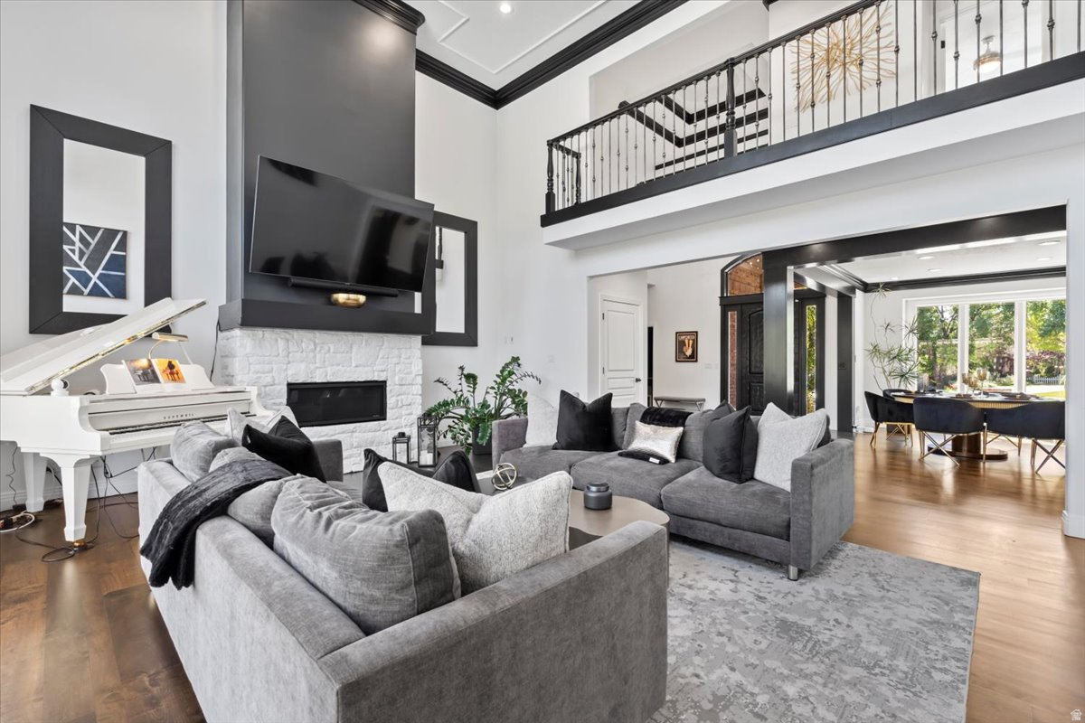 PARK PALISADE - Residential