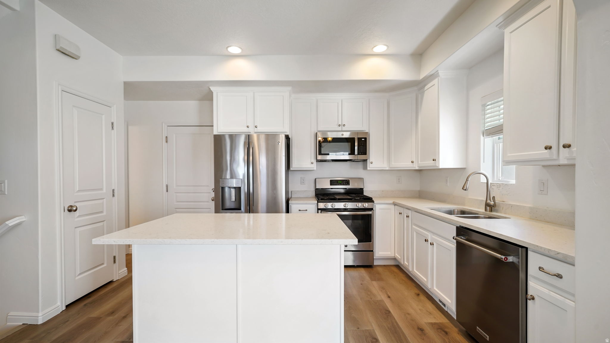RIDGE - Residential