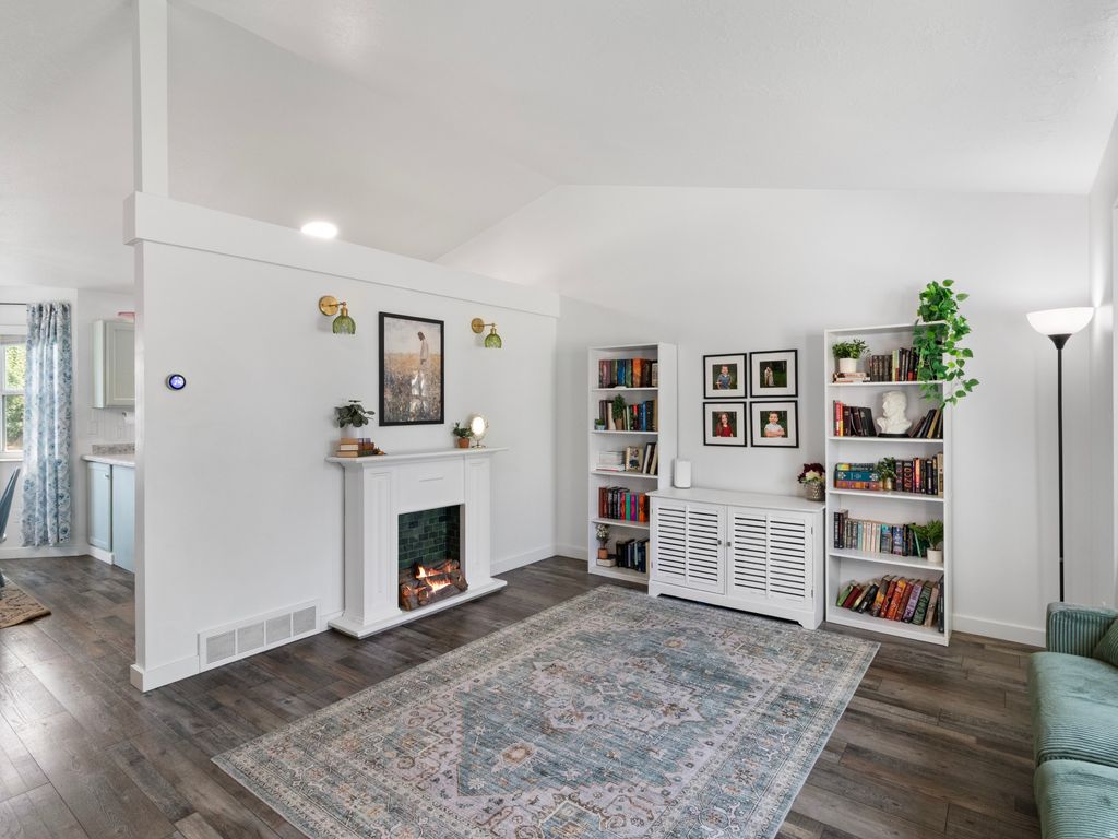 Photo of 835 W 150 S, Clearfield, UT 84015 (MLS # 2167997)