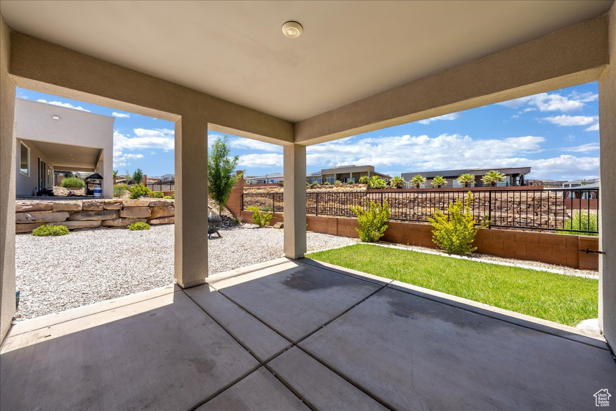 CECITA CREST AT DIVARIO PH 1 - Residential