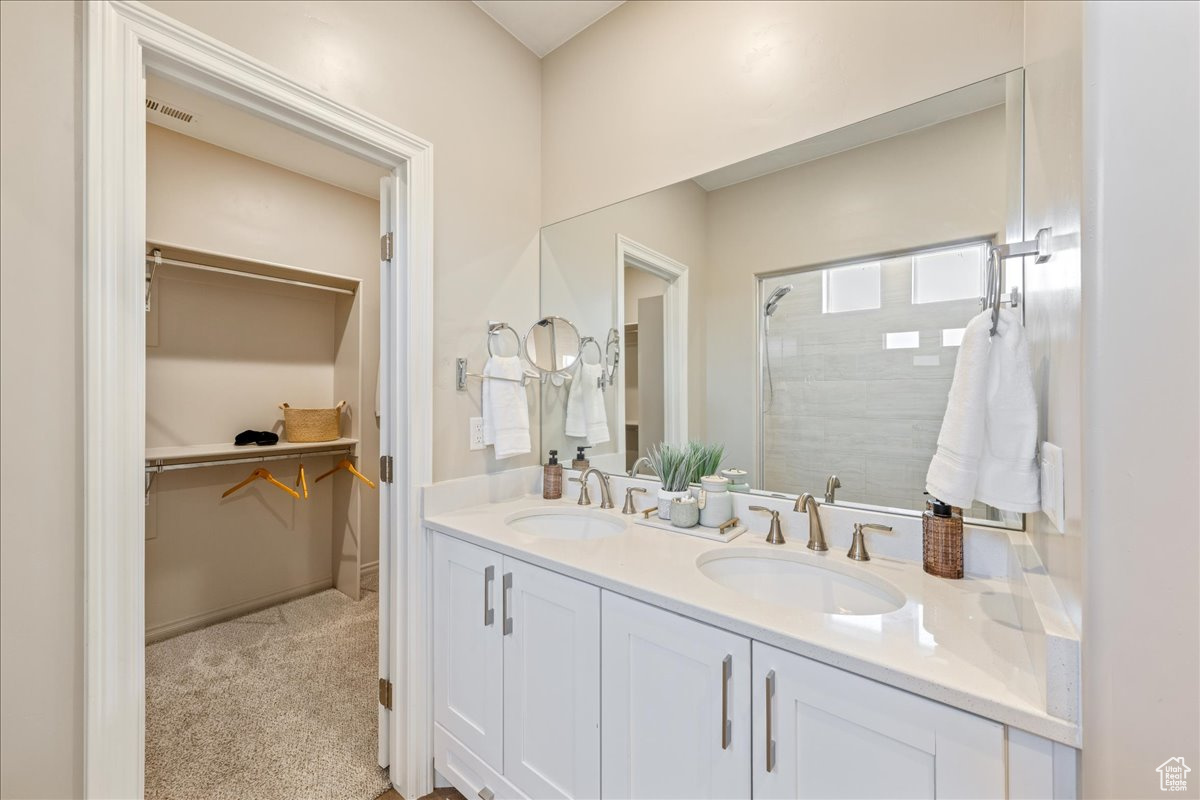 CECITA CREST AT DIVARIO PH 1 - Residential