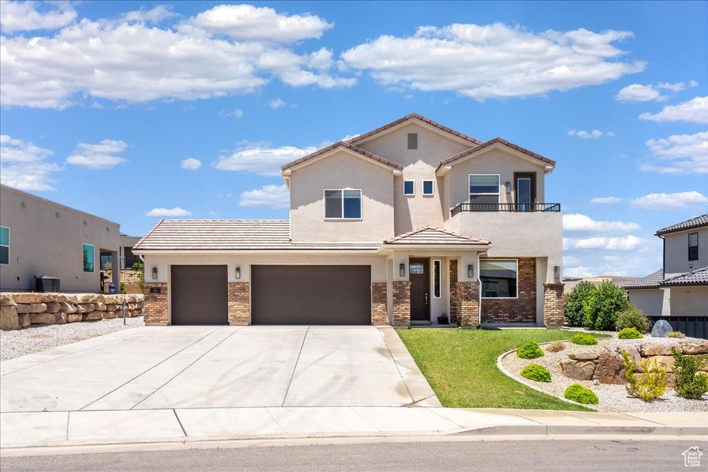 Photo of 402 S CECITA WAY, Saint George, UT 84770 (MLS # 2119152)