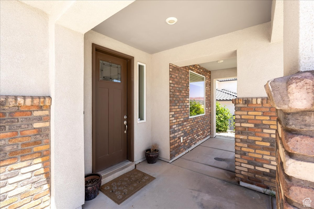 CECITA CREST AT DIVARIO PH 1 - Residential