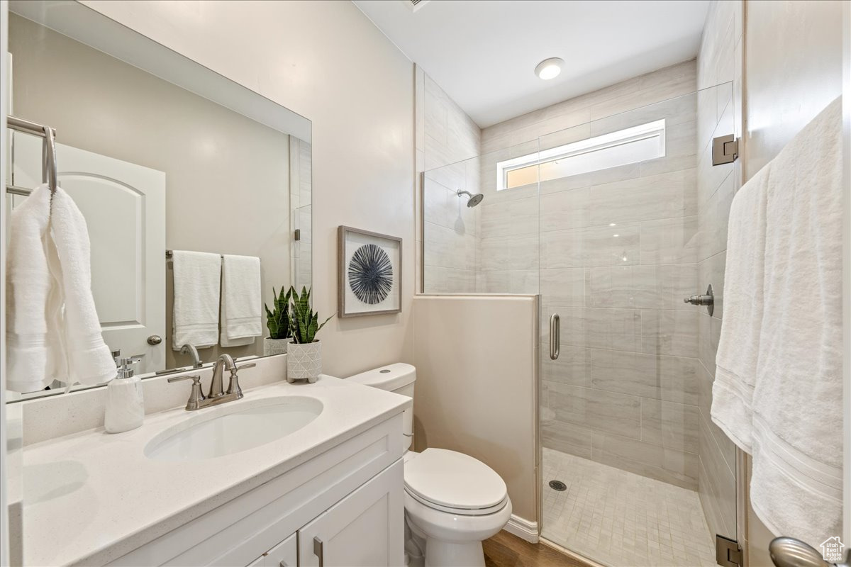 CECITA CREST AT DIVARIO PH 1 - Residential