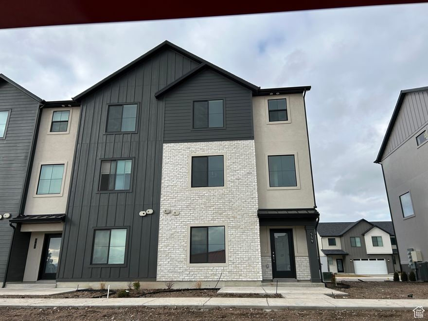 **builder includes $11,997 flex incentive to go toward closing costs, rate buy down or purchase price. This incentive is not tied to using our preferred lender. Use your own lender! Interior selections have been made by our professional designers and they are gorgeous! Expansive great room w/easy-flow kitchen, gas range, laminate flooring throughout main level, 9' ceilings and large, picture frame windows creates the perfect space for entertaining and practical living. 2-car garage w/sizable driveway provides ample parking. Easy access to I-15, shopping, schools.