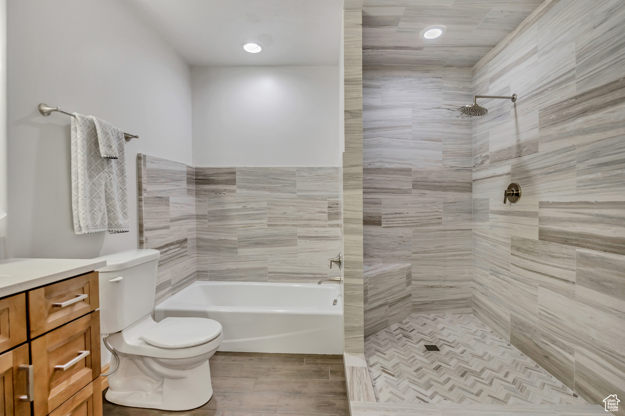 EAGLE RIDGE - Residential