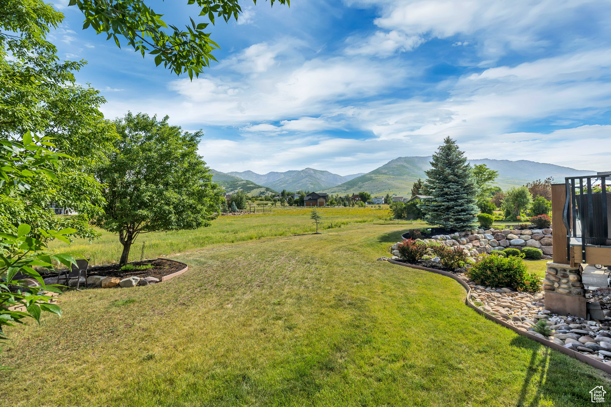 EAGLE RIDGE - Residential
