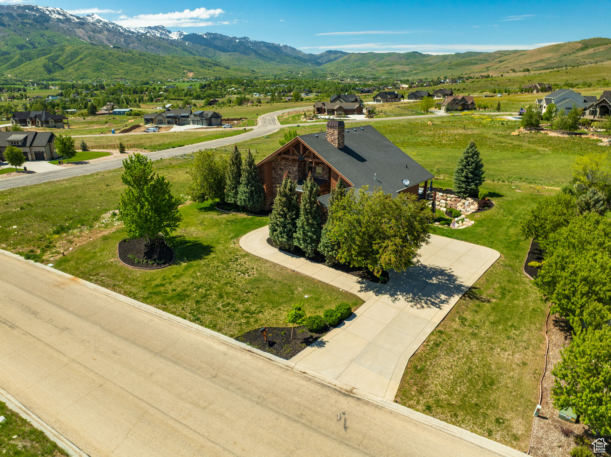 EAGLE RIDGE - Residential