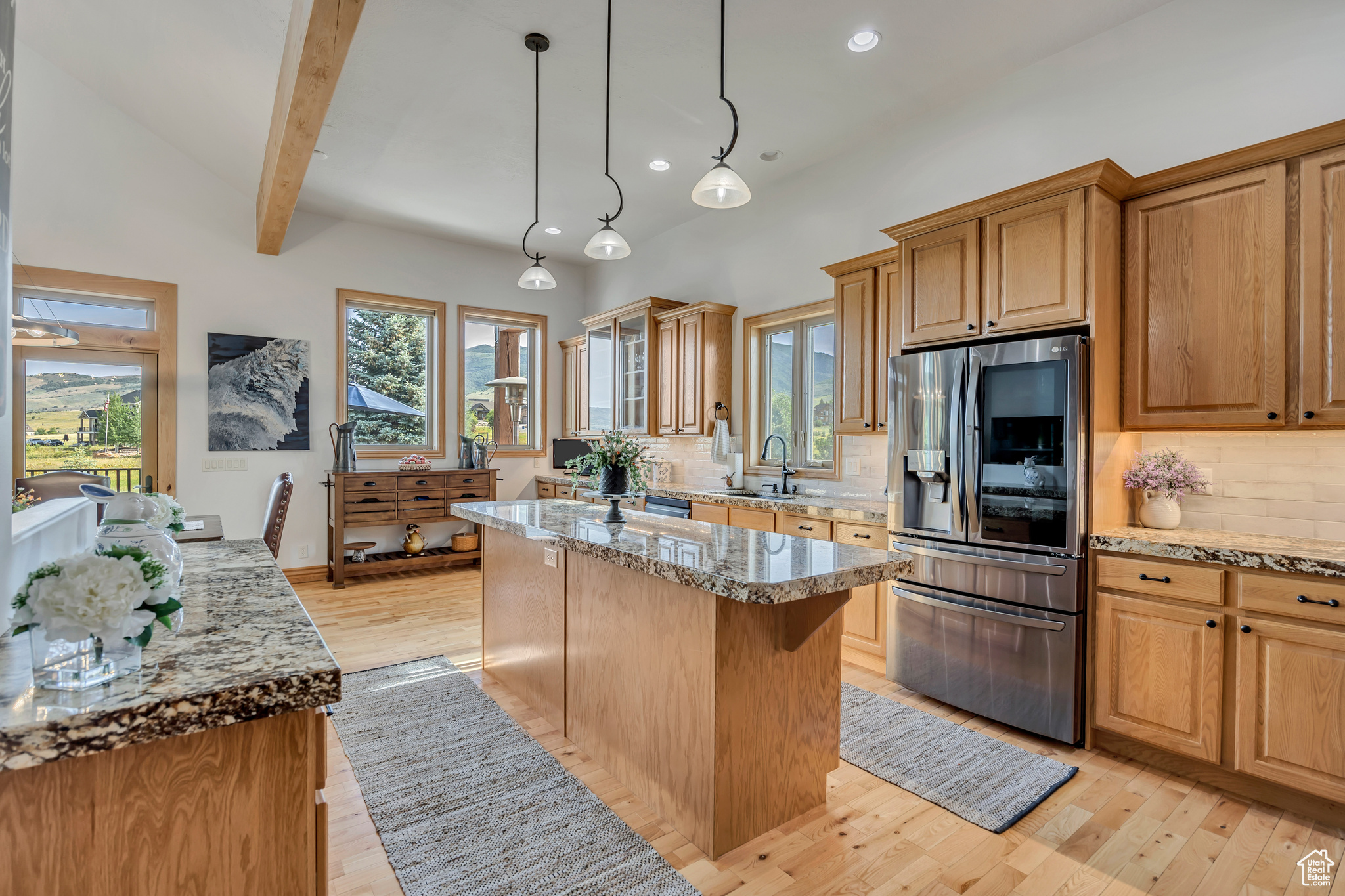 EAGLE RIDGE - Residential