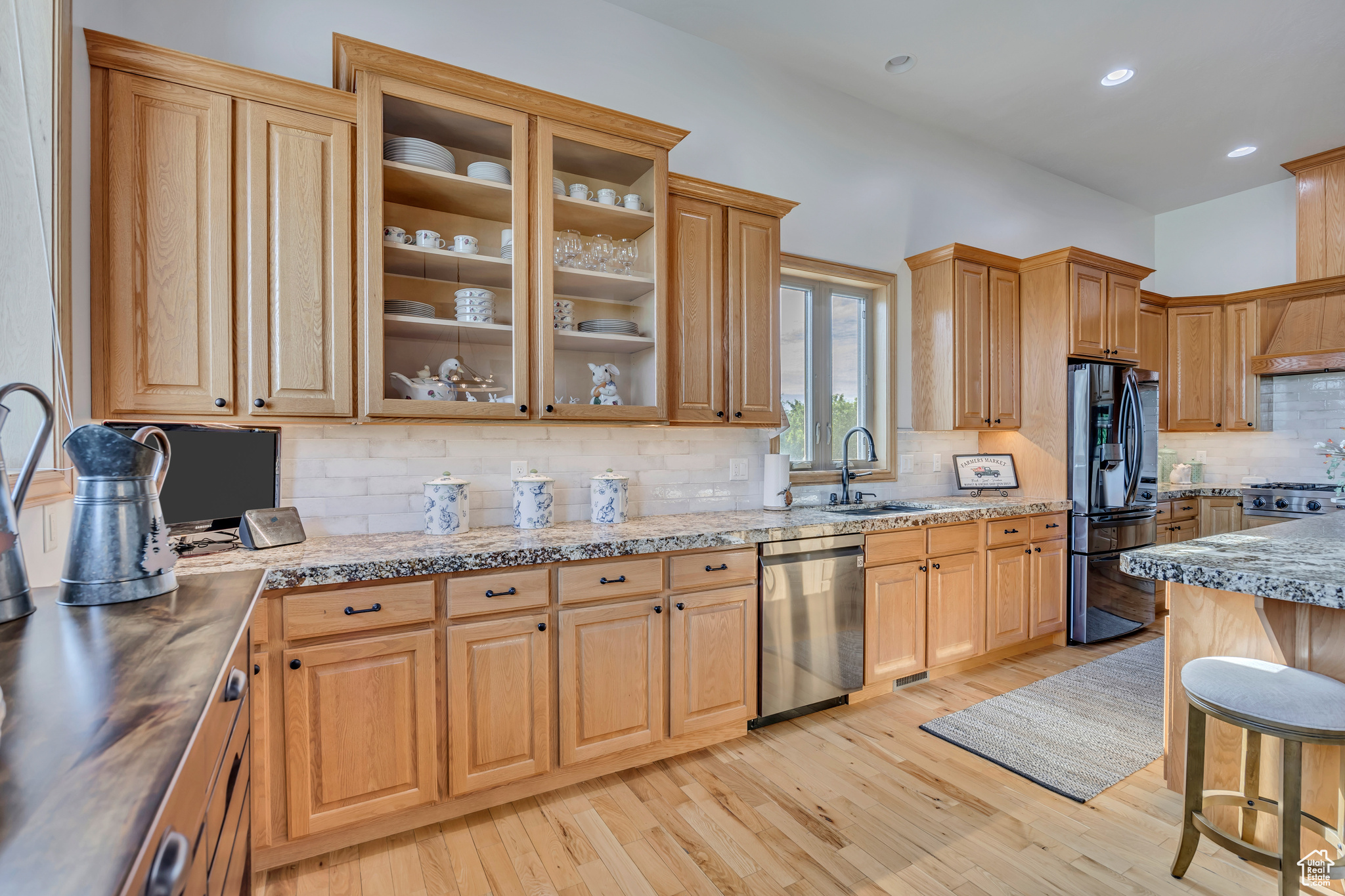 EAGLE RIDGE - Residential