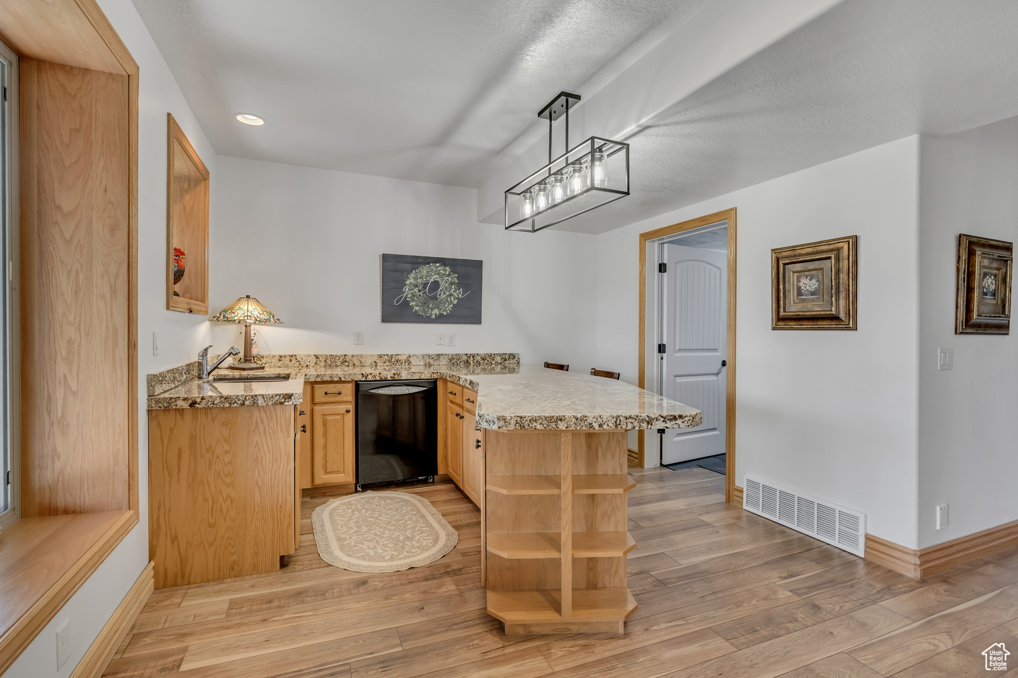 EAGLE RIDGE - Residential