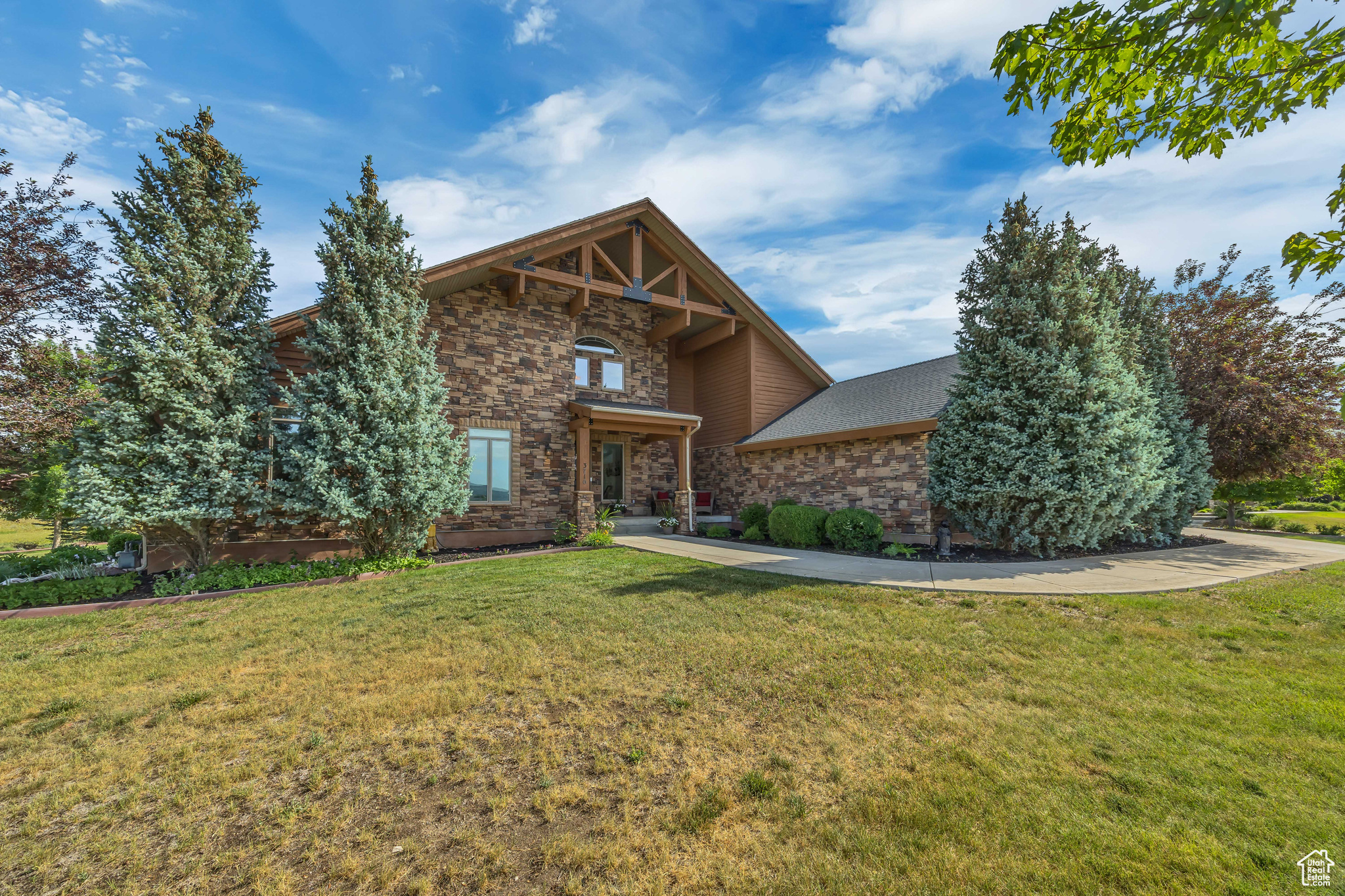 EAGLE RIDGE - Residential