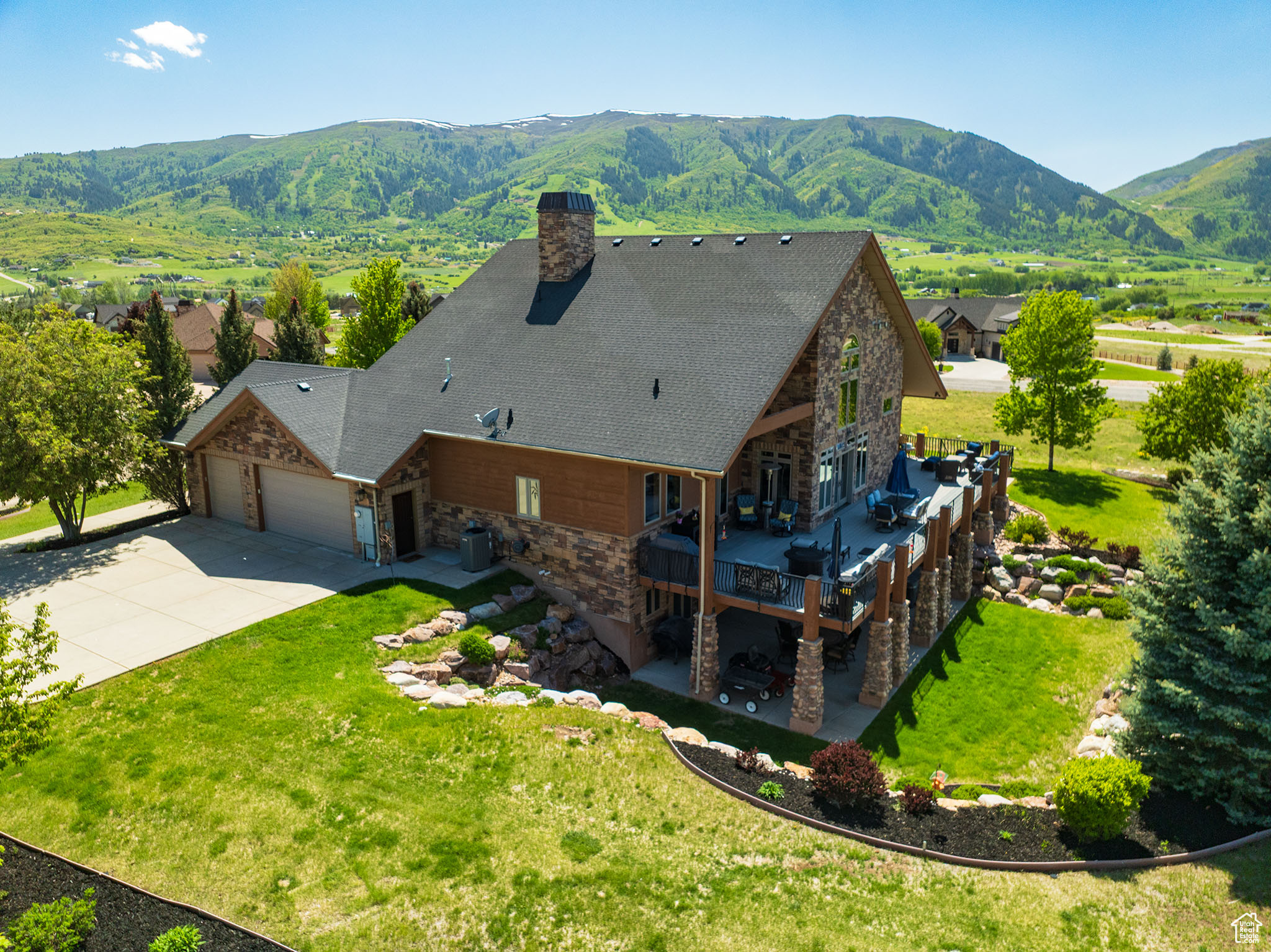EAGLE RIDGE - Residential