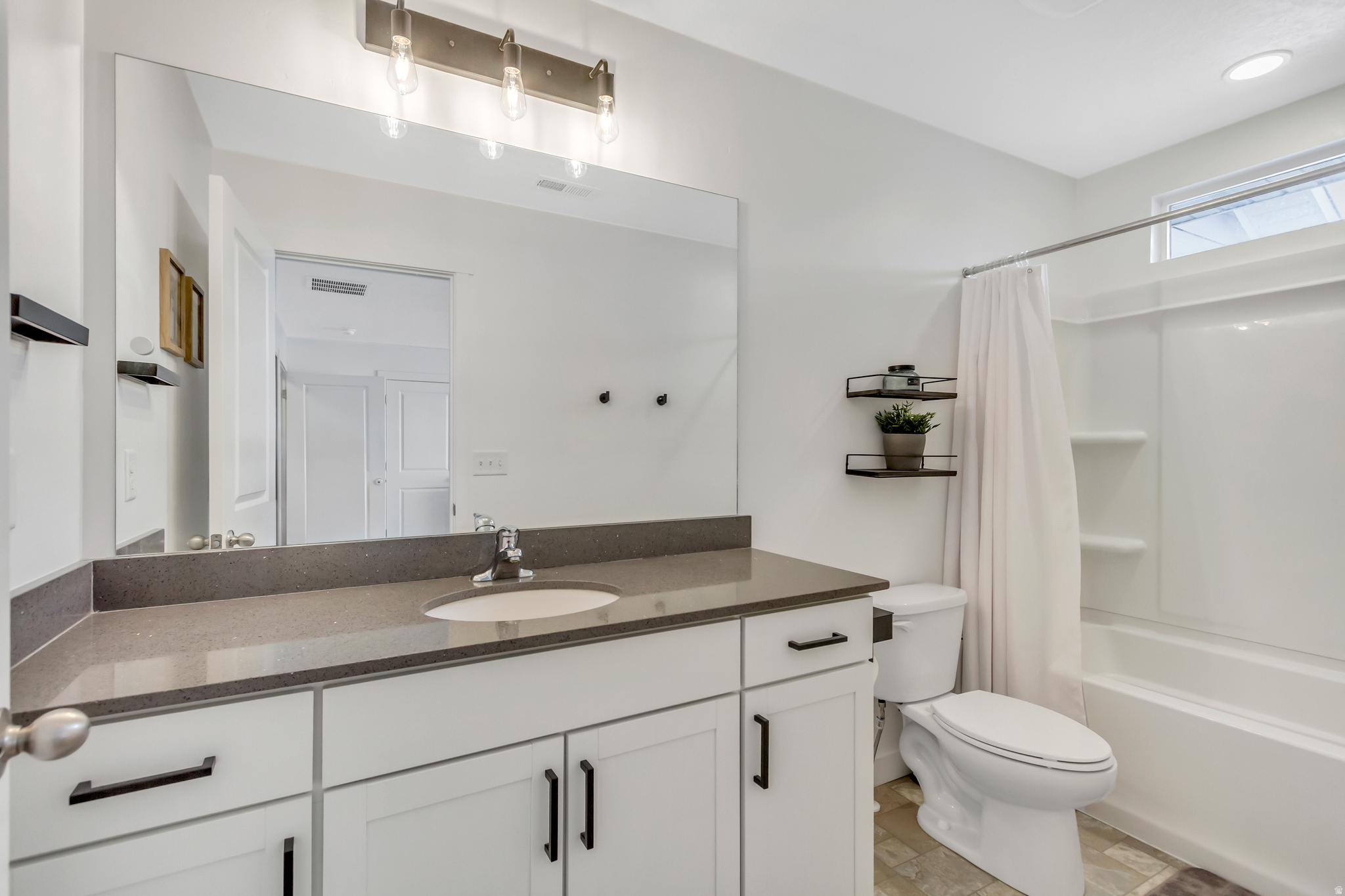 LEGACY FARMS - Residential