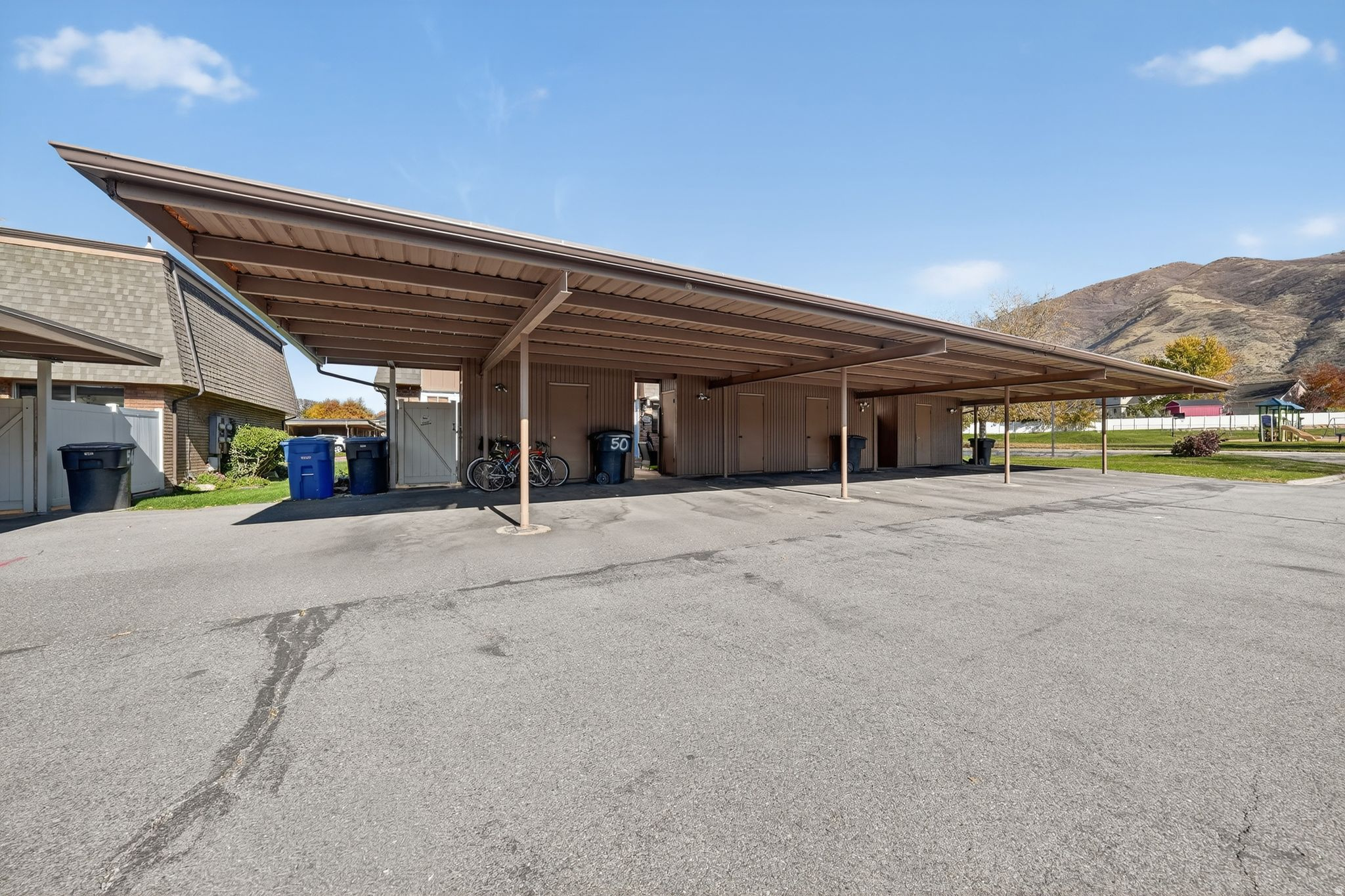 SOMERSET PLACE - Residential