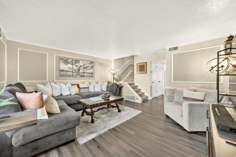 Photo of 938 S BRISTOL RD E #50, Fruit Heights, UT 84037 (MLS # 2121299)