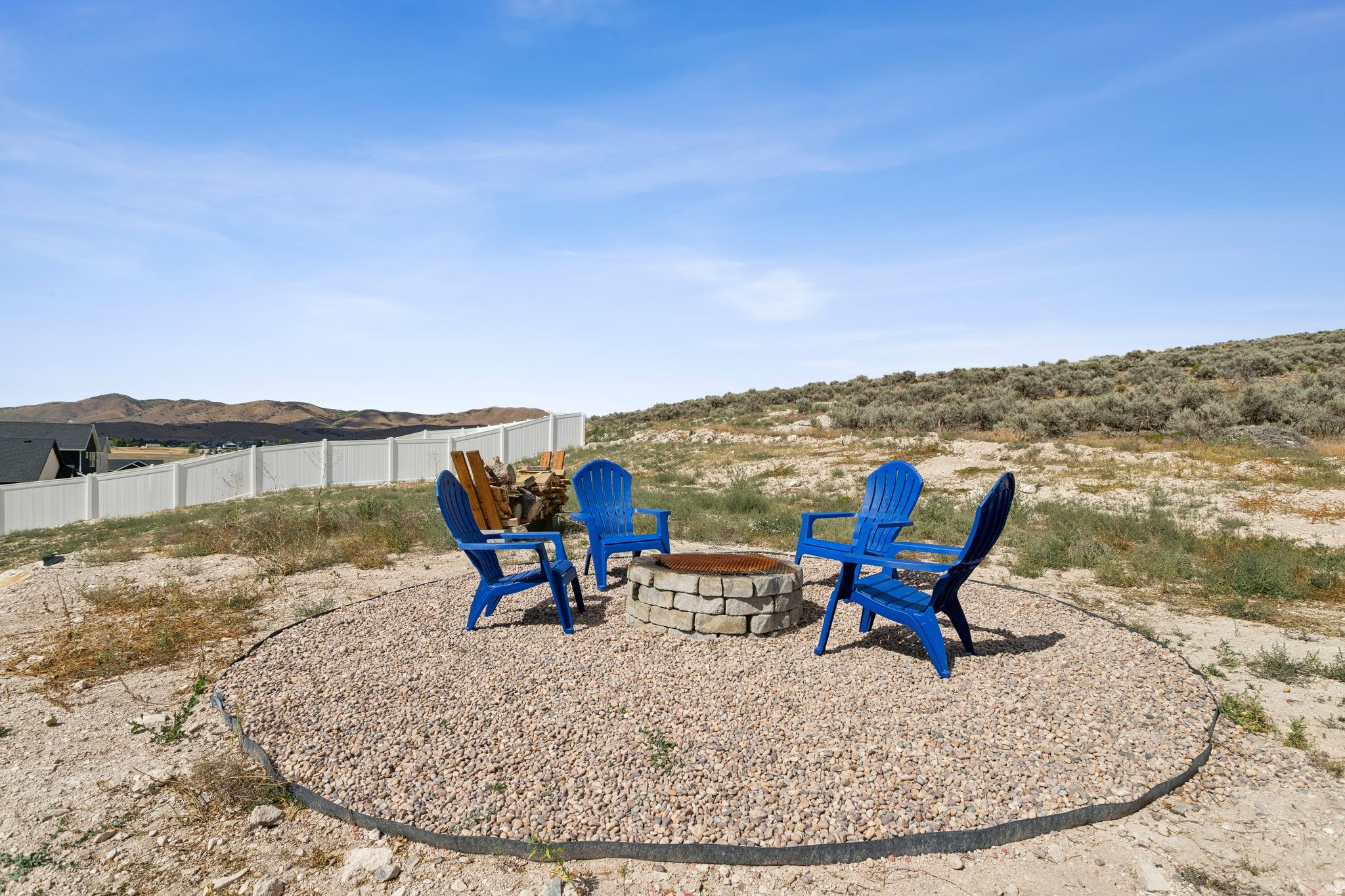 LONE TREE AT CIRCLE FIVE RANCH - Residential