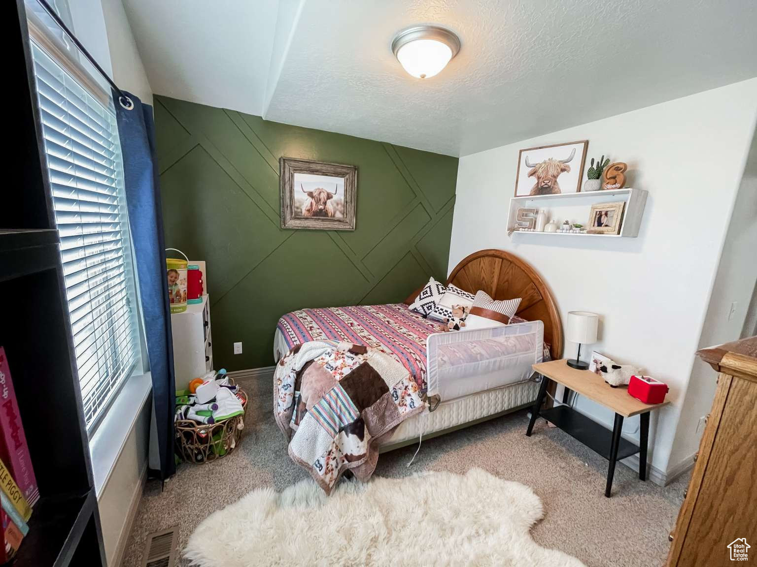 HUNTERS MEADOW SUBD - Residential