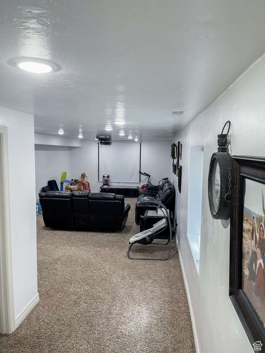 HUNTERS MEADOW SUBD - Residential