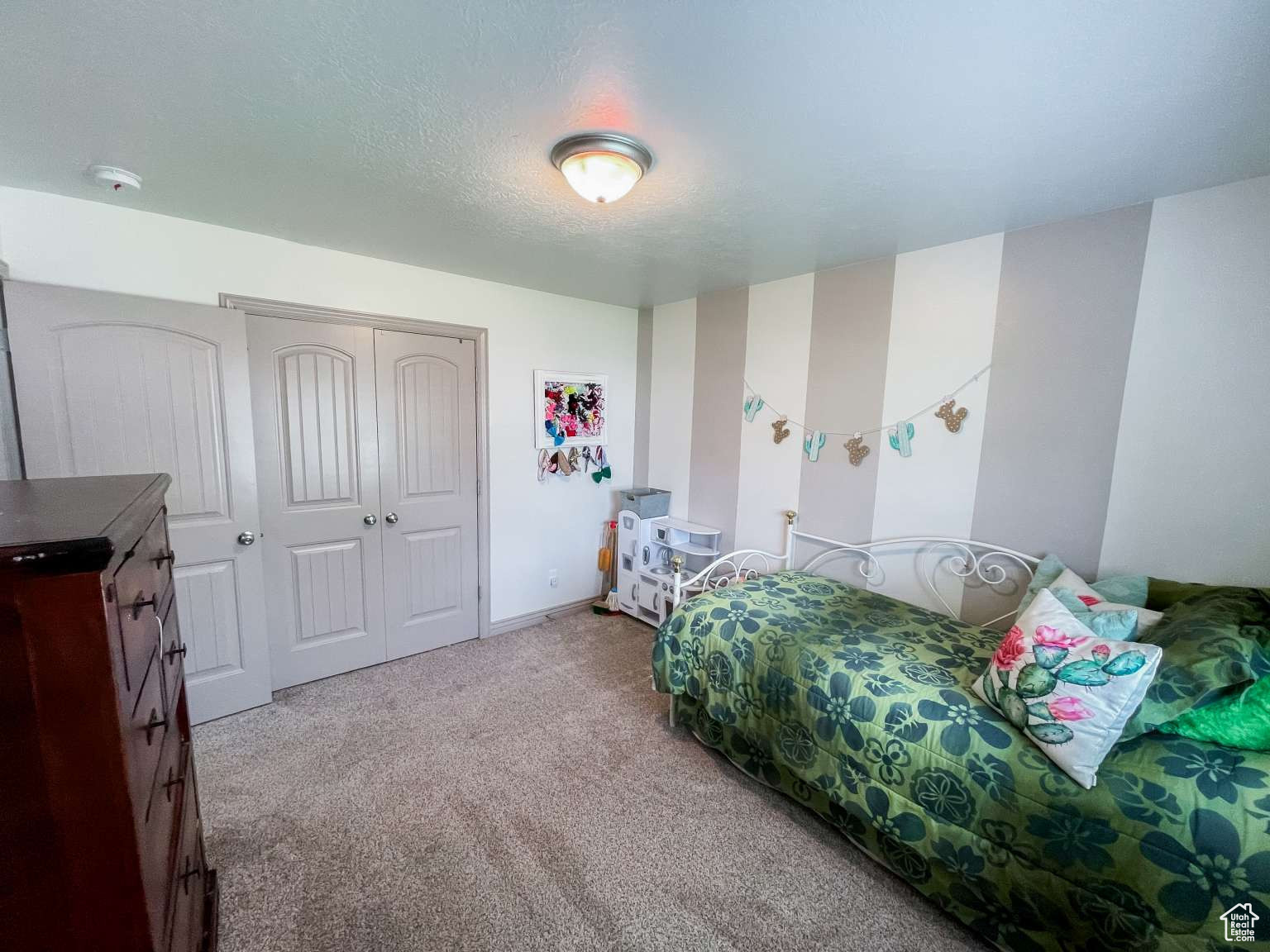 HUNTERS MEADOW SUBD - Residential