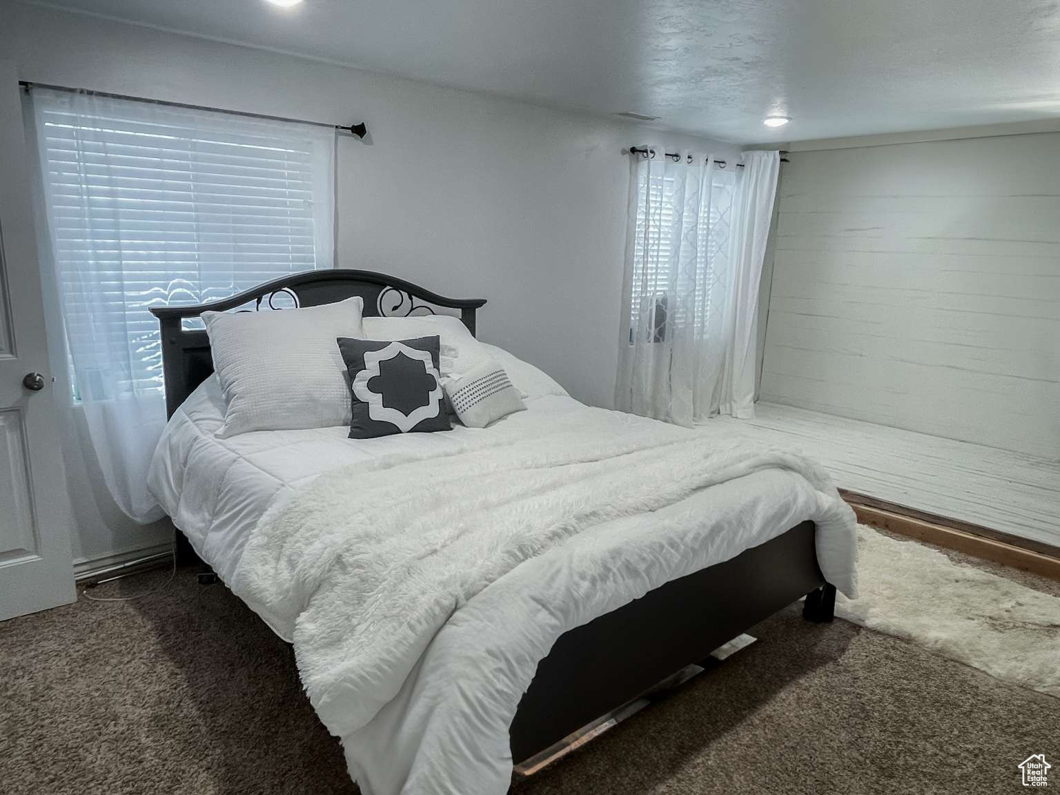 HUNTERS MEADOW SUBD - Residential