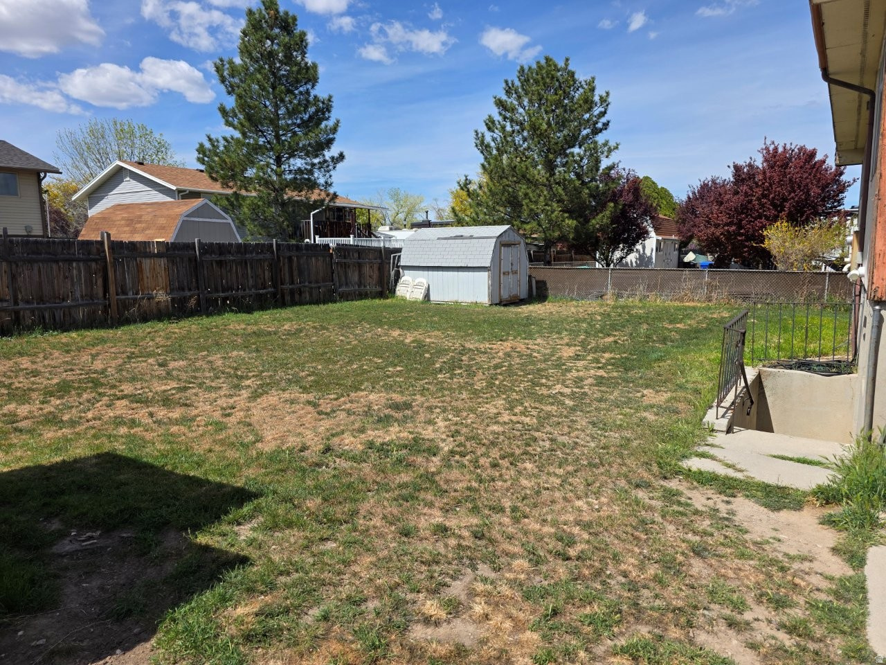 PURPLE HILLS - Residential