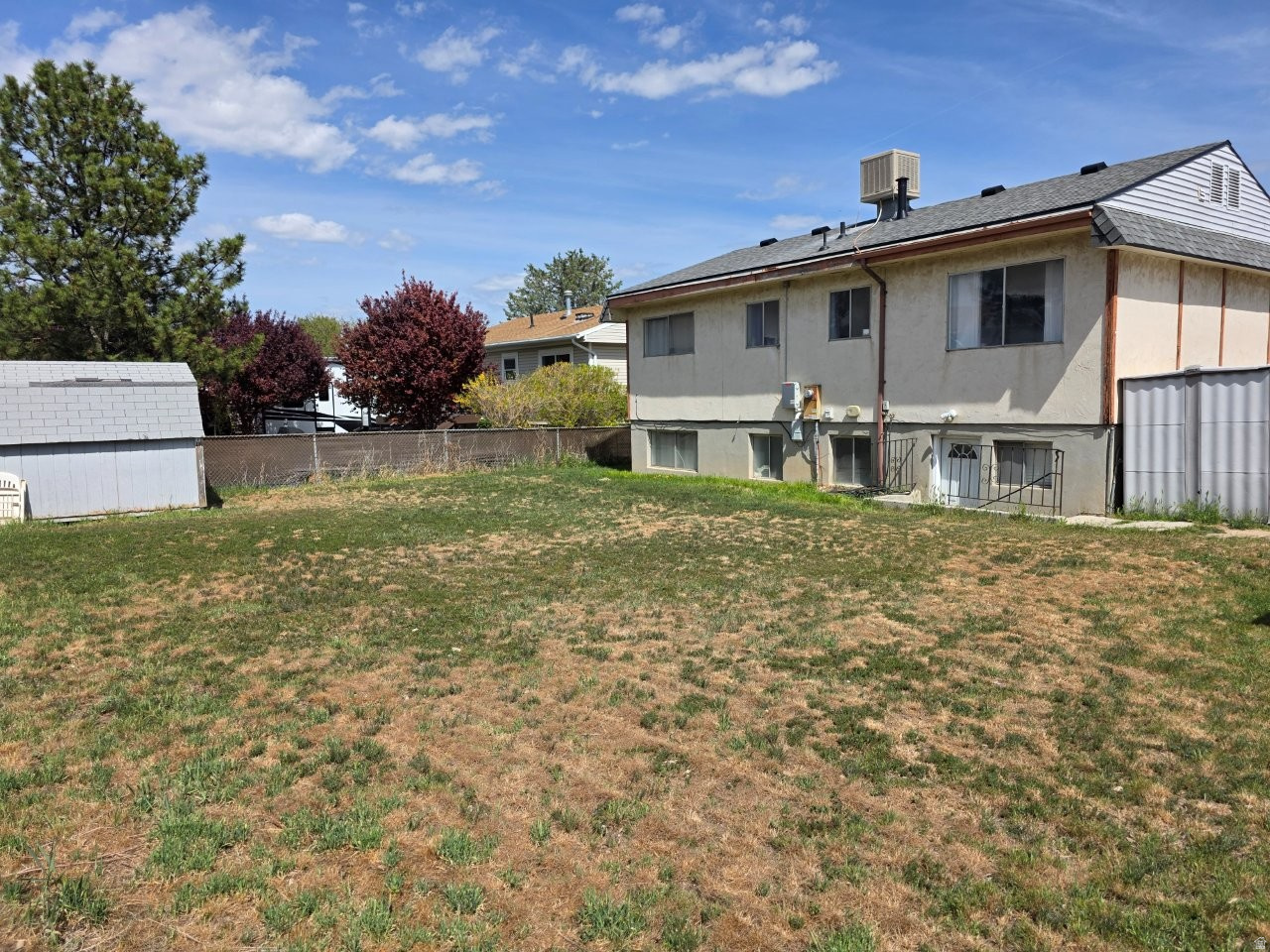 PURPLE HILLS - Residential