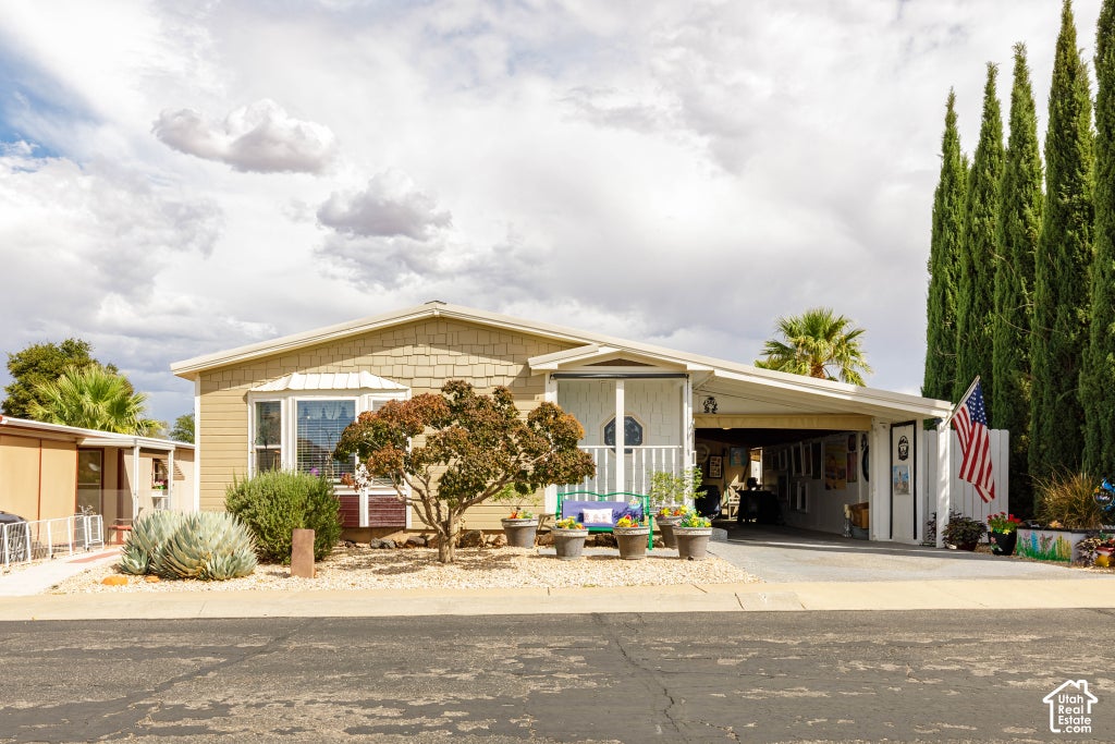 Photo of 60 N 3910 W, Hurricane, UT 84737 (MLS # 2188132)