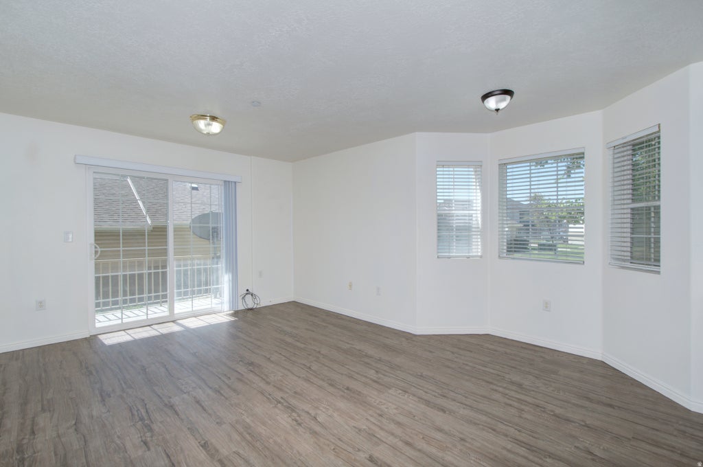 Photo of 2101 N AURORA WAY, Saratoga Springs, UT 84045 (MLS # 2167787)