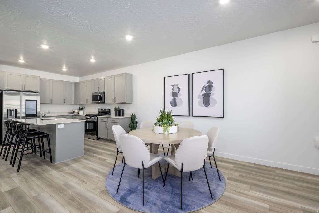 Photo of 1708 W VIOLA LN #3019, Saratoga Springs, UT 84045 (MLS # 2176745)