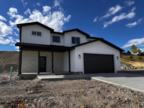 Homes For Sale - 513 E Upper Canyon Rd<br/> Smithfield, UT 84335