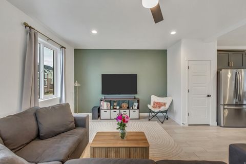 Tiny photo for 788 W BRONZE LEAF RD, American Fork, UT 84003 (MLS # 2140613)