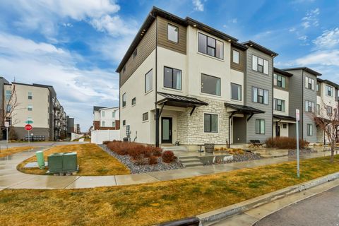 Tiny photo for 788 W BRONZE LEAF RD, American Fork, UT 84003 (MLS # 2140613)