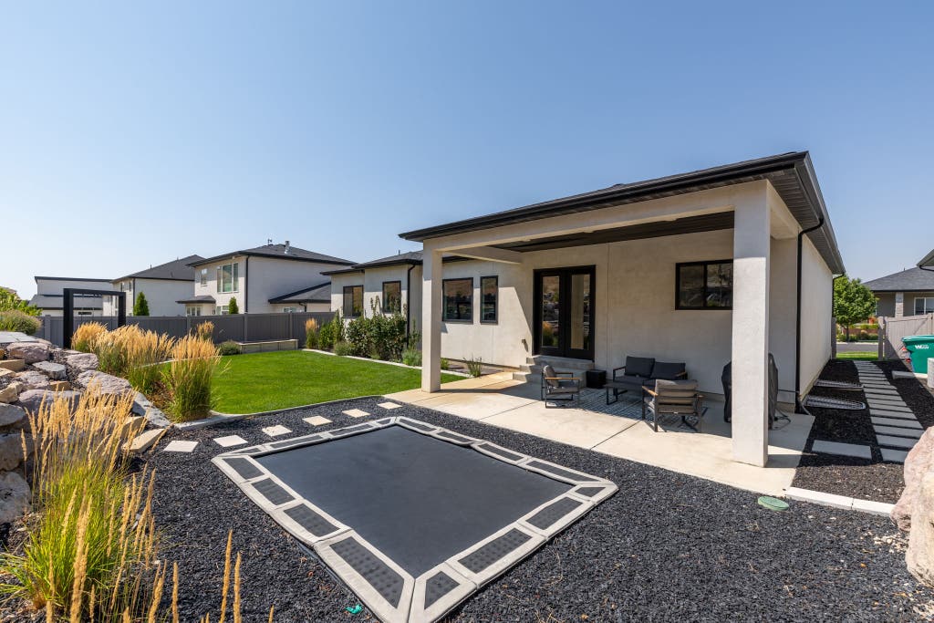 Photo of 5428 N MEADOW LARK LN, Lehi, UT 84048 (MLS # 2181373)