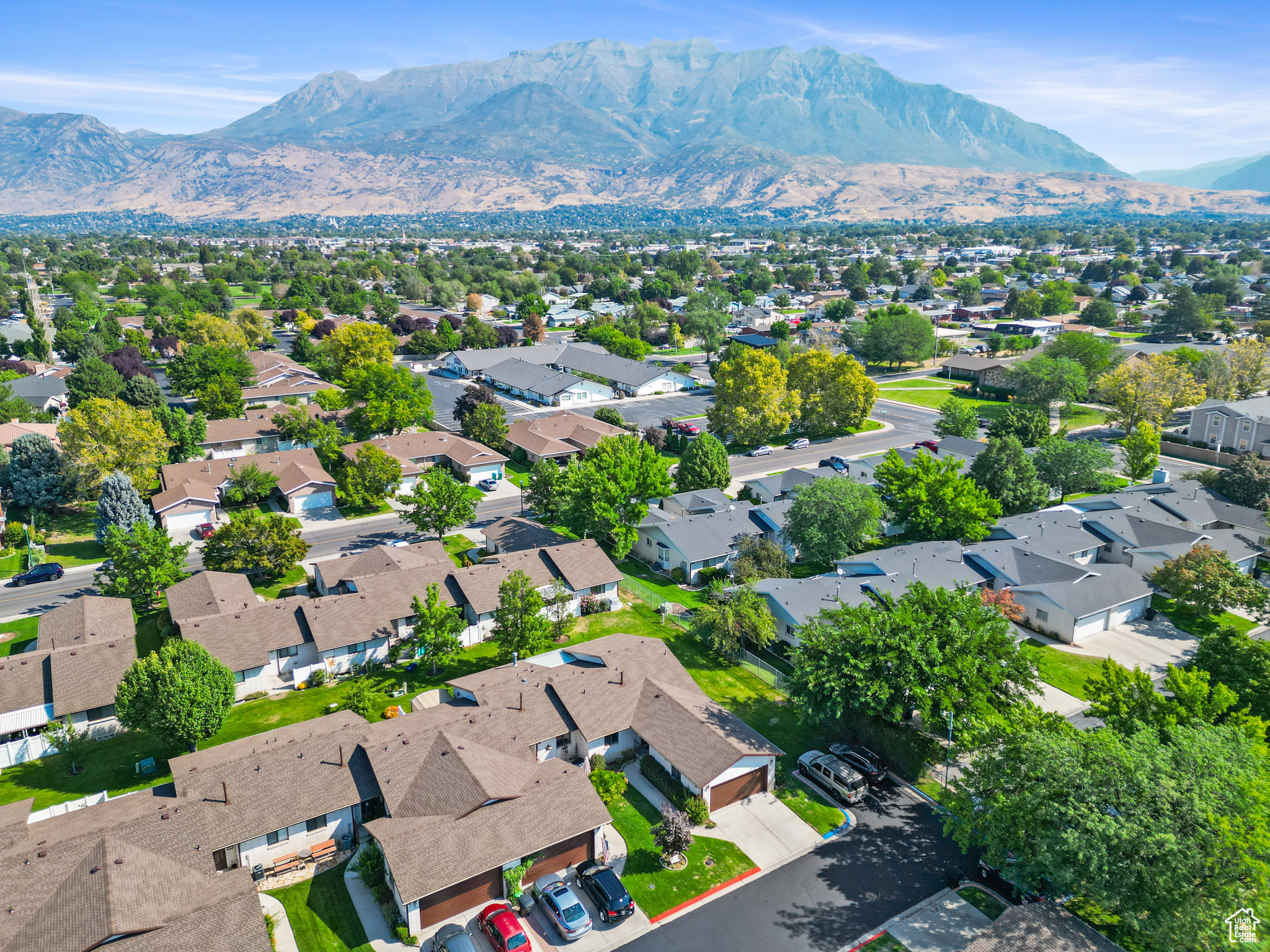 LAKECREST - Residential