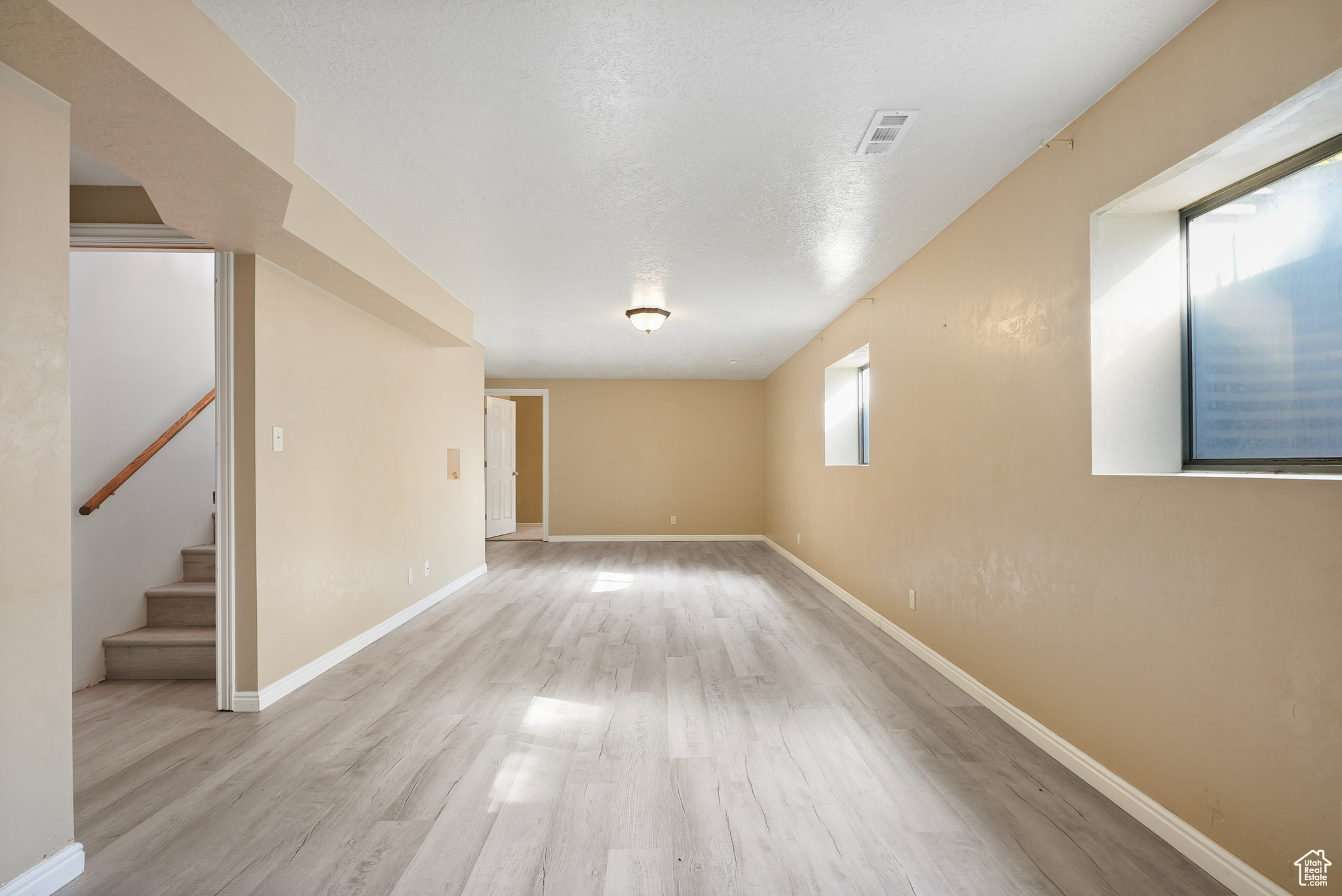 LAKECREST - Residential