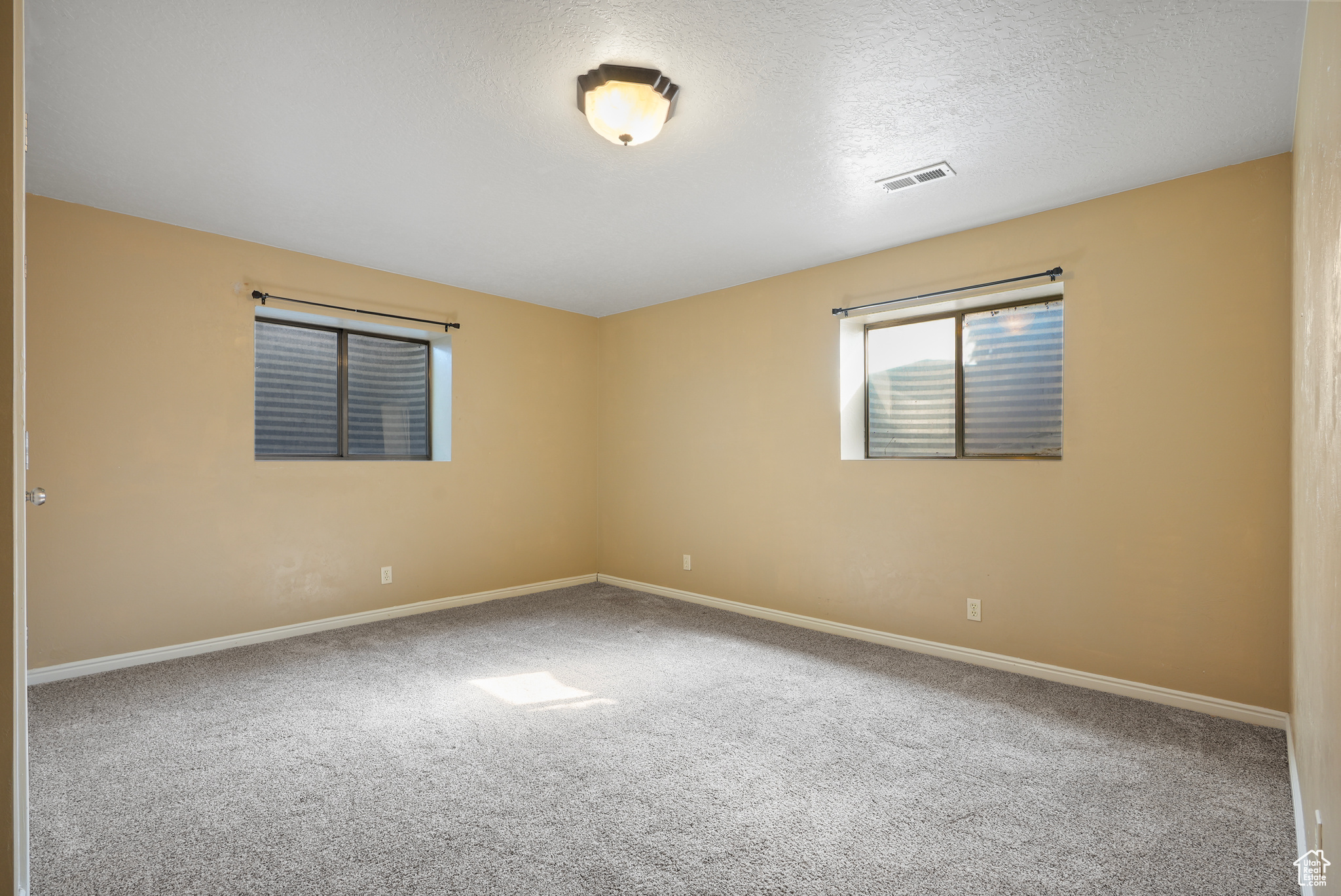 LAKECREST - Residential