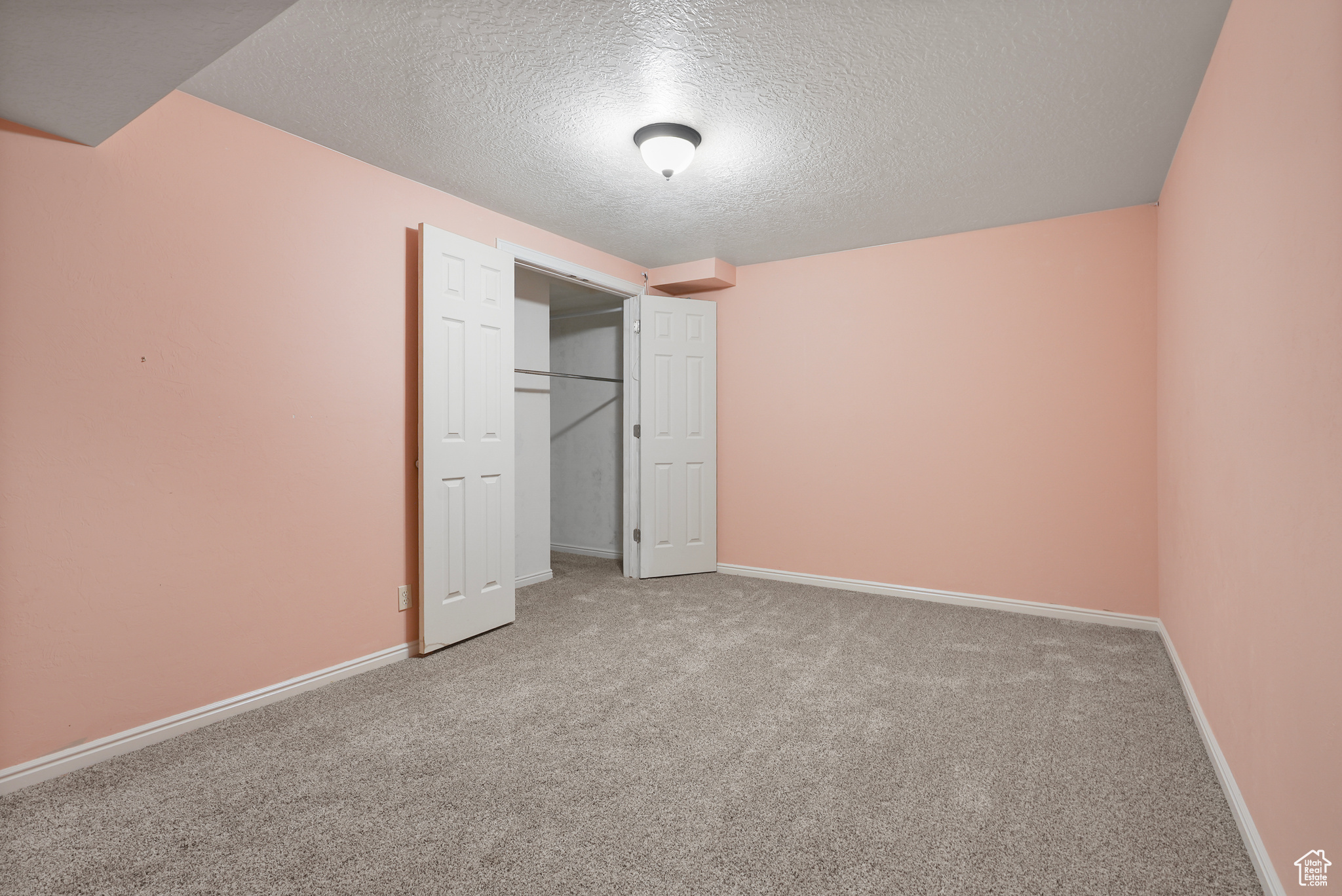 LAKECREST - Residential