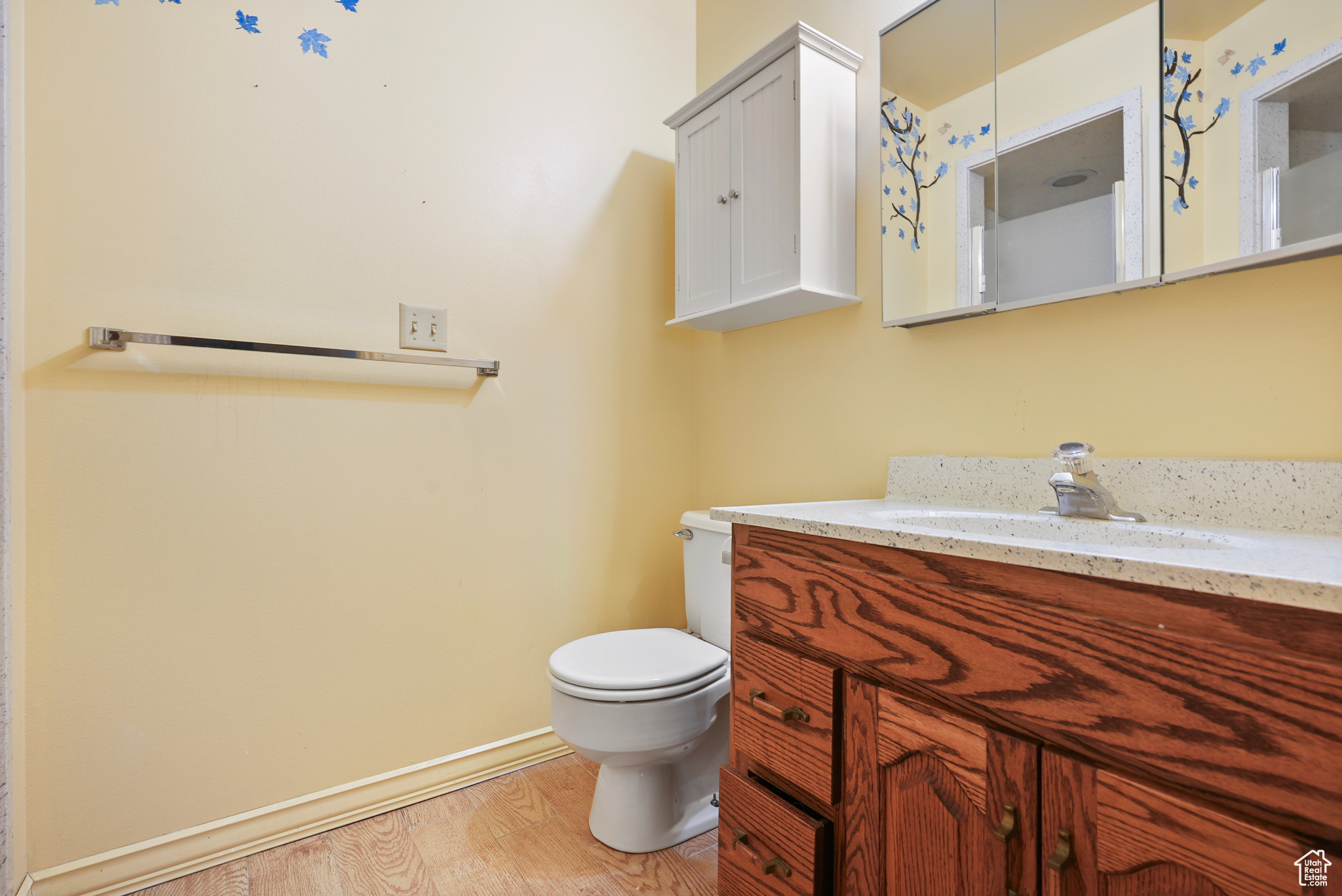 LAKECREST - Residential