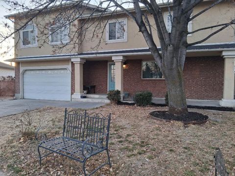 Tiny photo for 1035 N 260 E, Lehi, UT 84043 (MLS # 2141701)