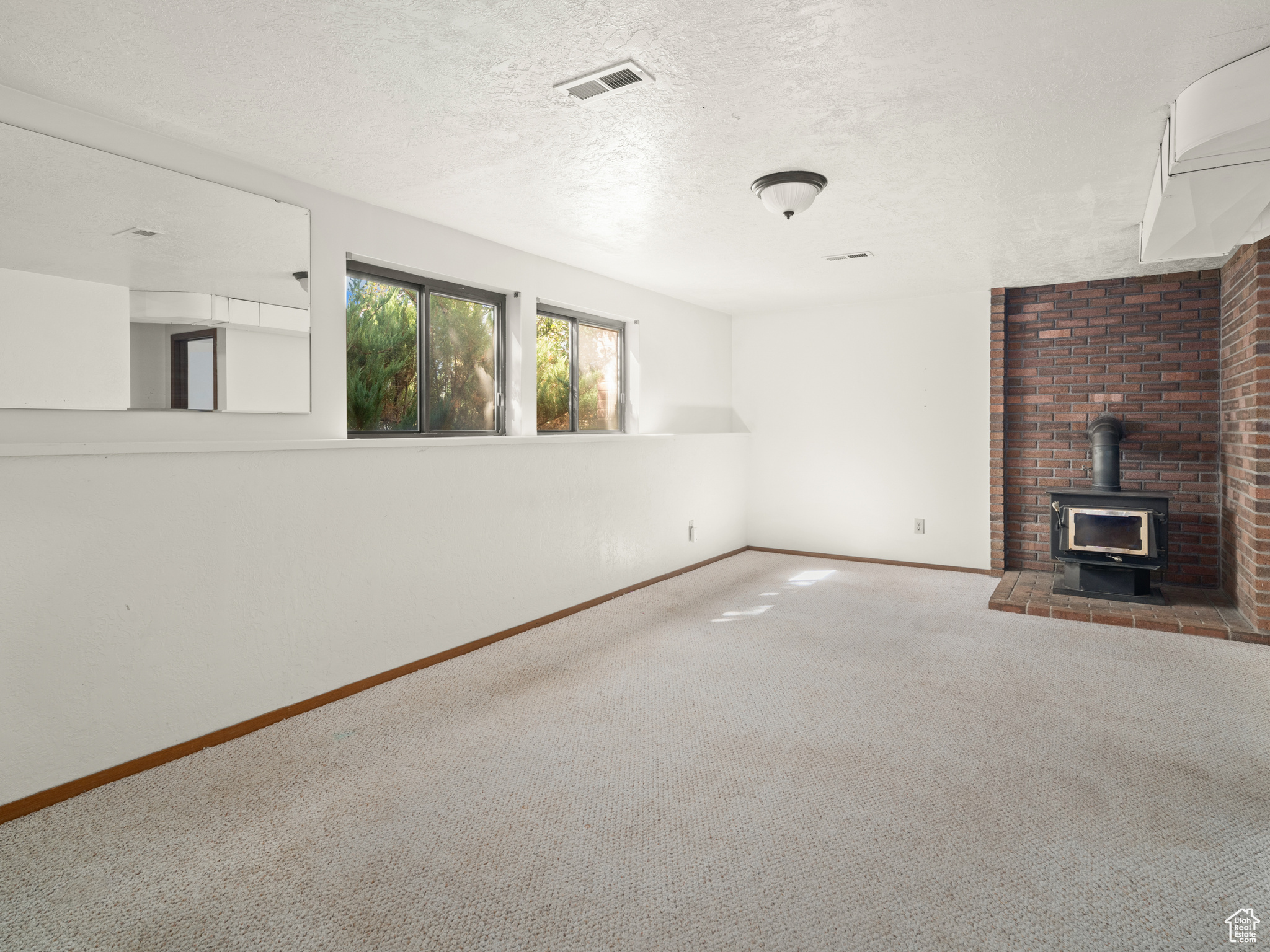 EDEN HILLS - Residential