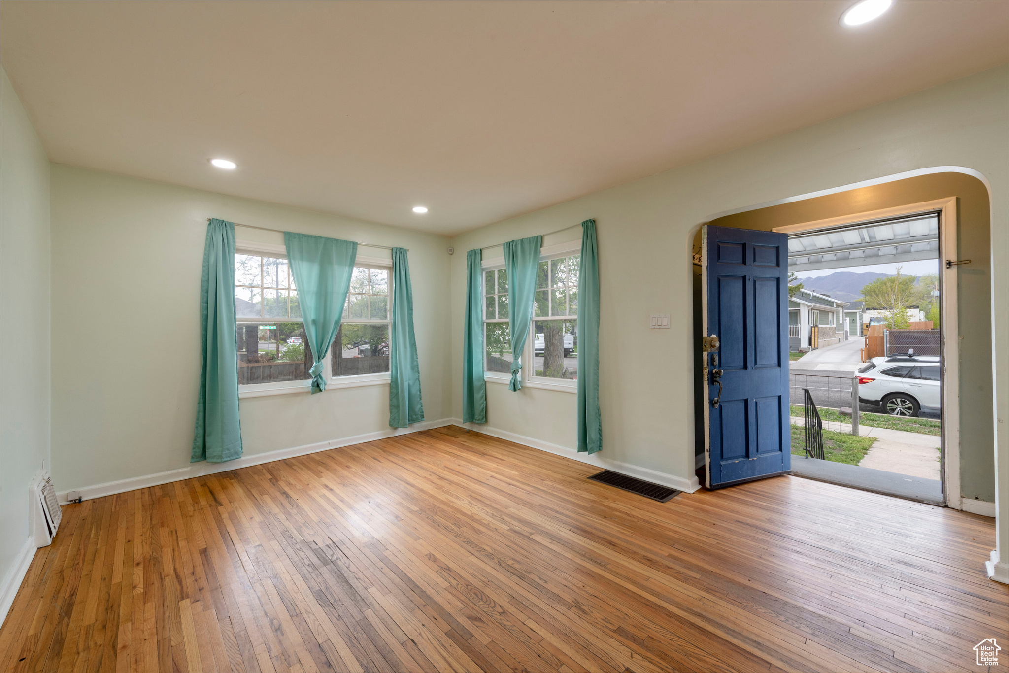 2030 S 400 St, Salt Lake City, Utah image 2