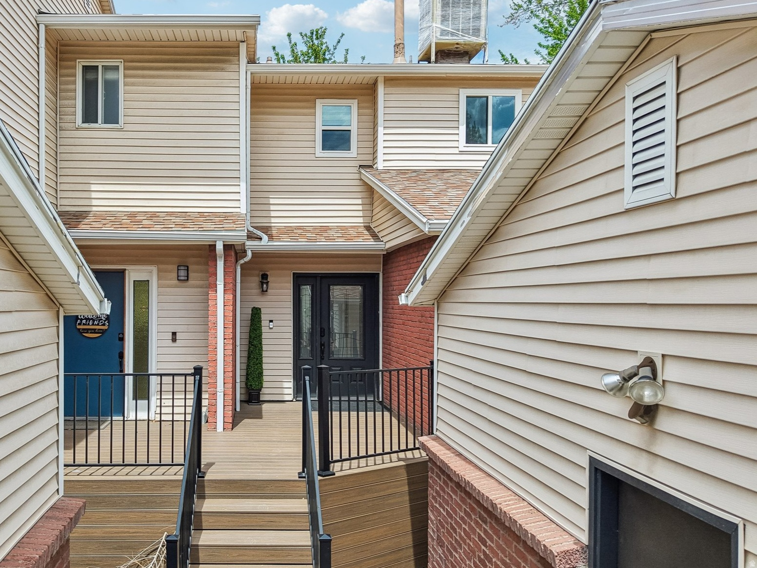 SANDY HIGHLAND - Residential