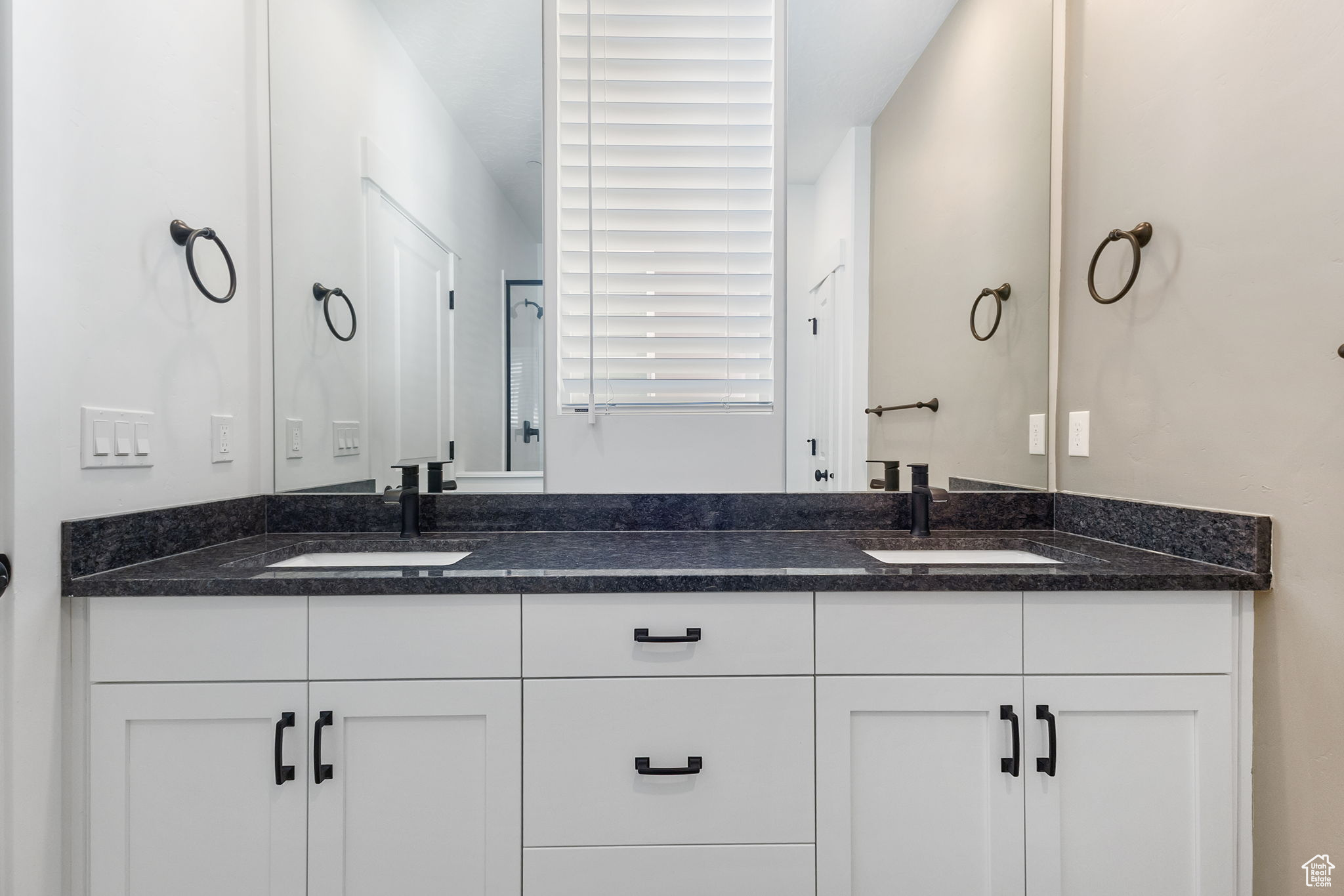 DAYBREAK - Residential