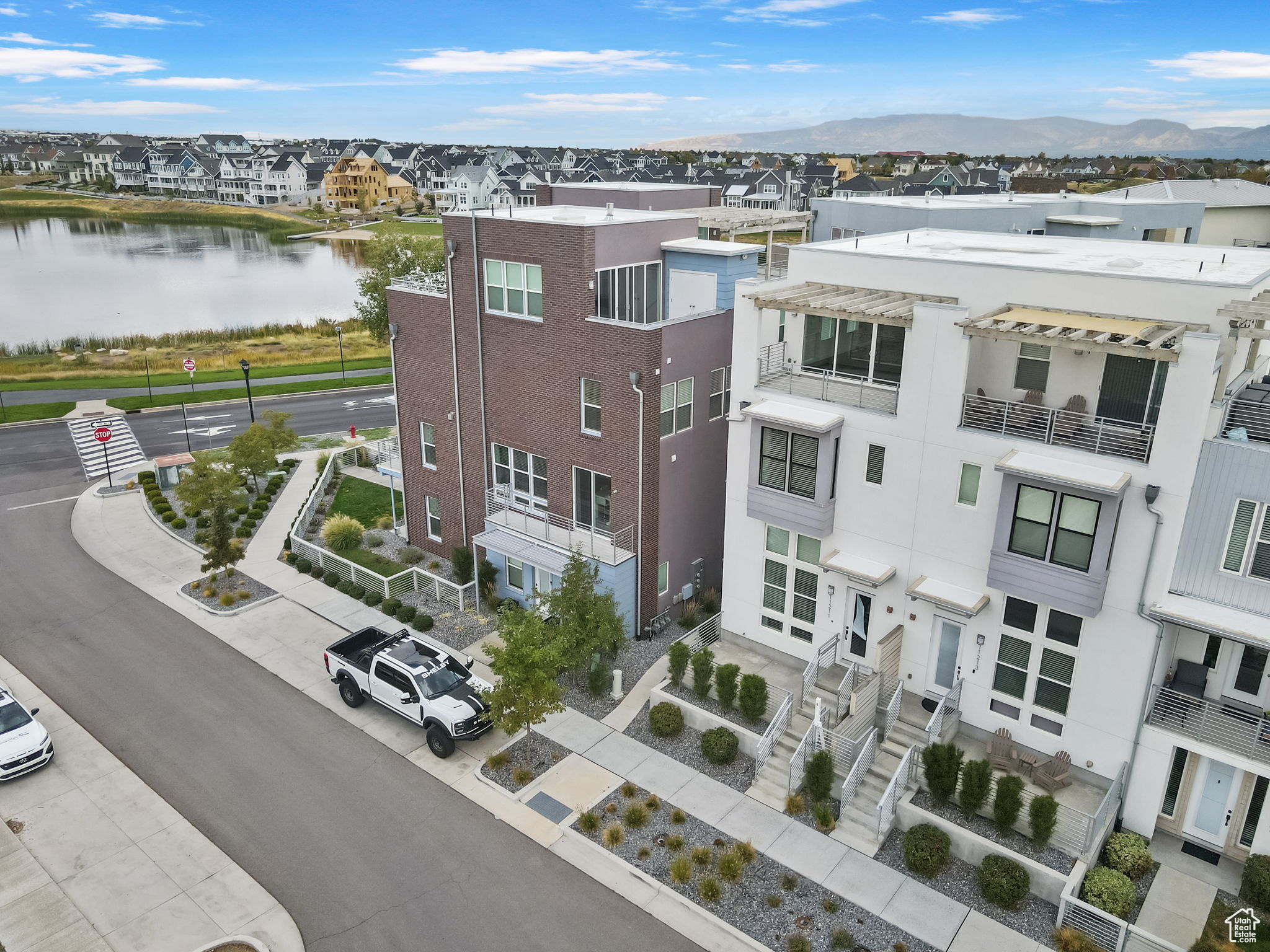 DAYBREAK - Residential