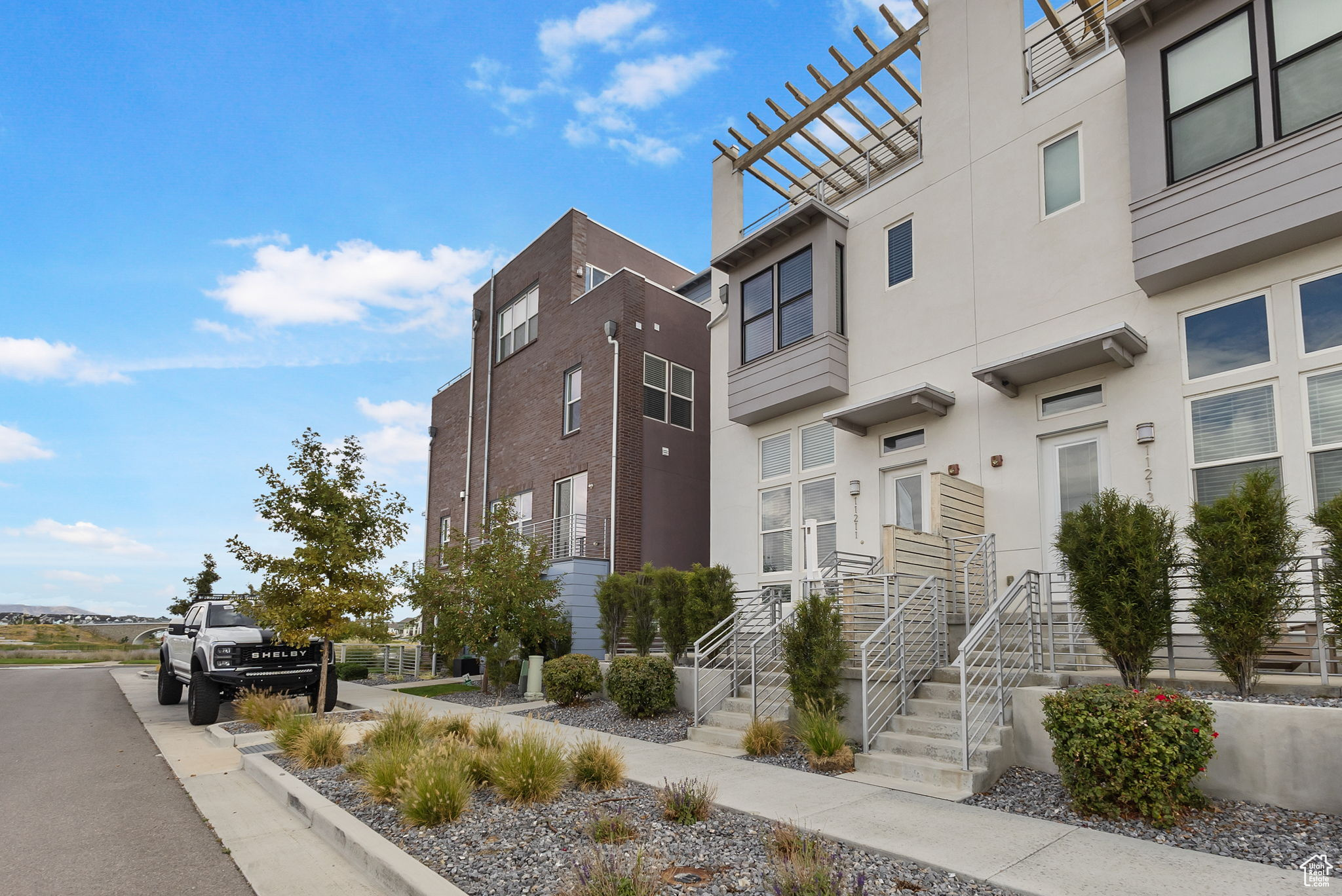 DAYBREAK - Residential