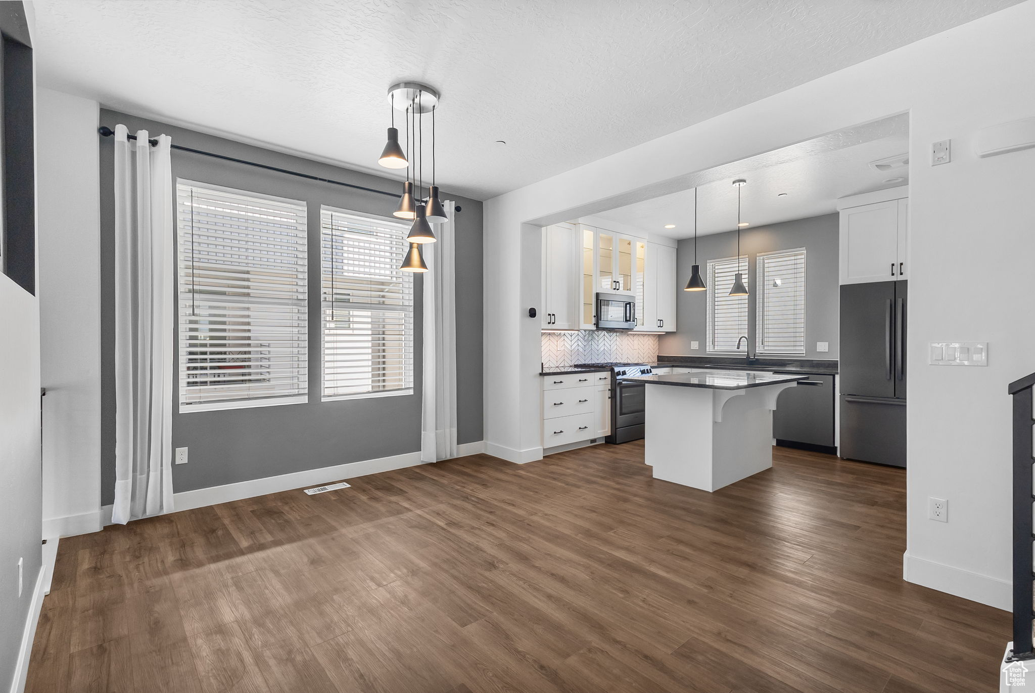 DAYBREAK - Residential